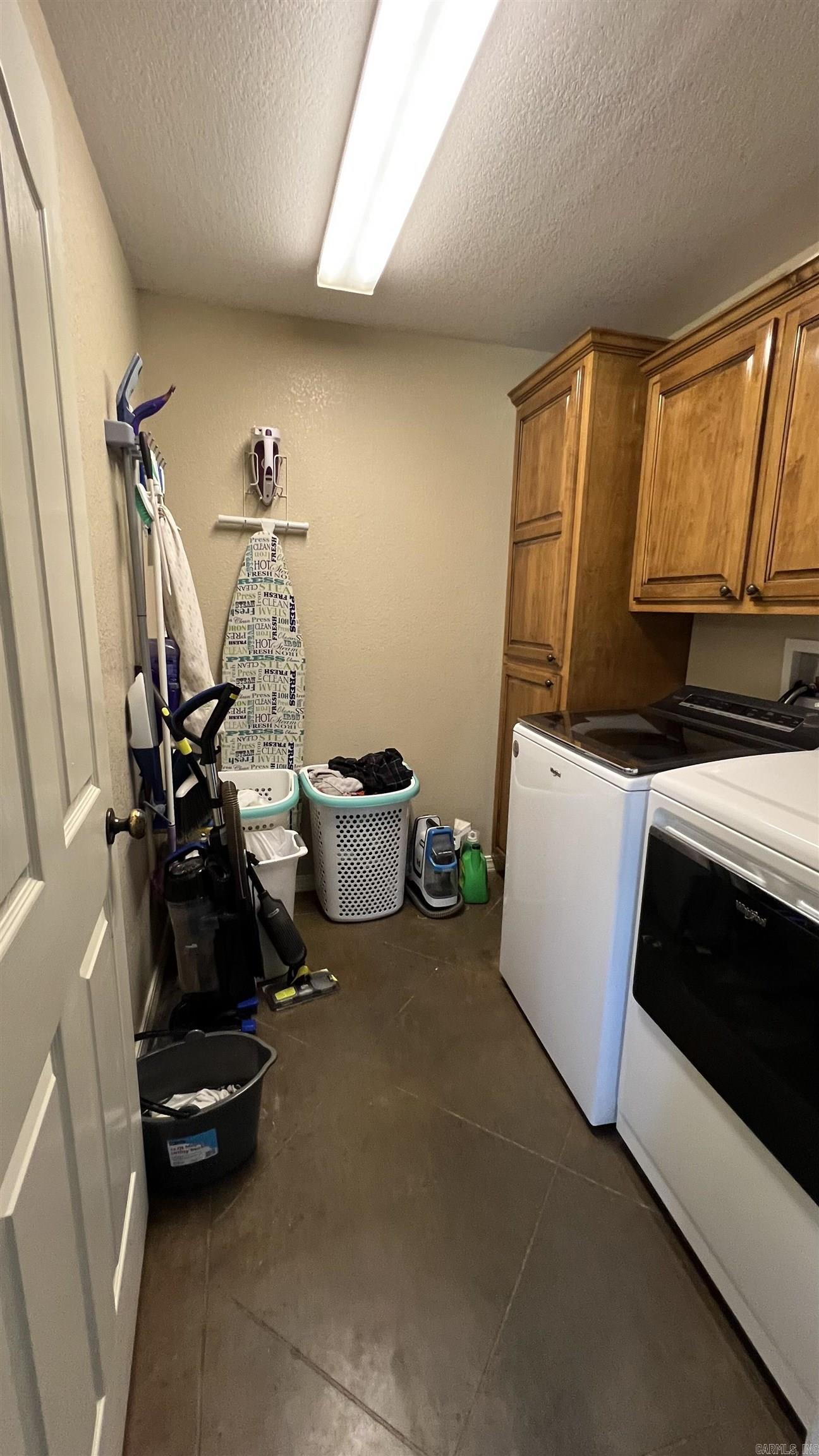 CEDAR RIDGE - Residential