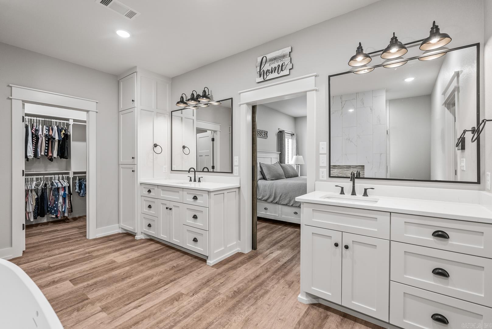 REPUBLICAN VALLEY ESTATES - Residential