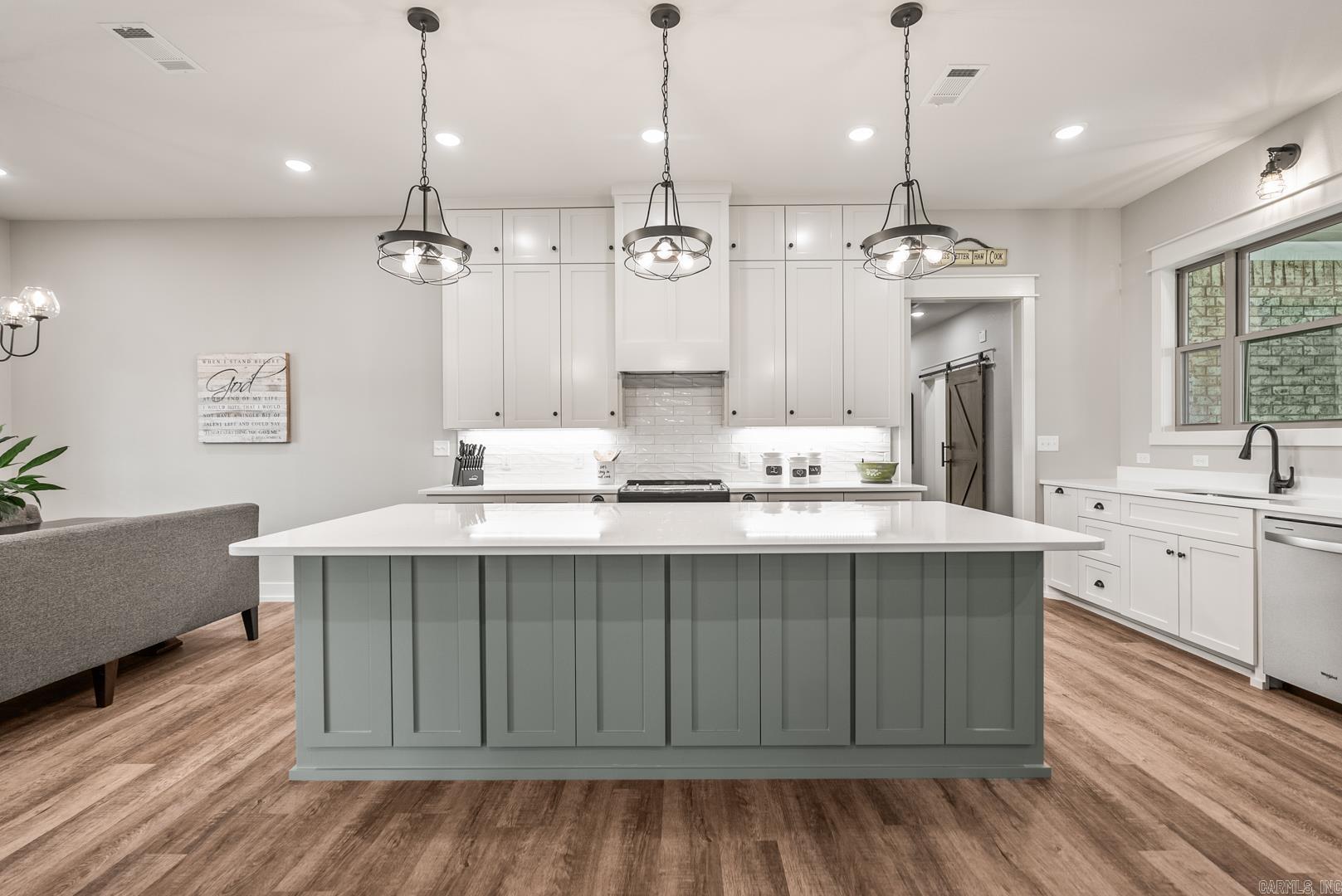 REPUBLICAN VALLEY ESTATES - Residential