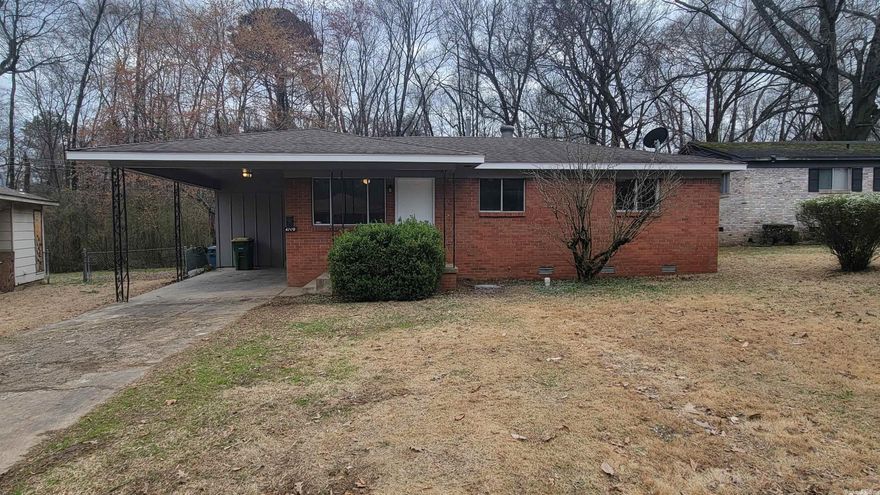 *** NEWLY REMODELED HOUSE** Cute house located in the Gum Springs subdivision, with 4 bedrooms, alluring front and back yard and plenty of space to make it a wonderful home for anyone. Schedule your tour today!!