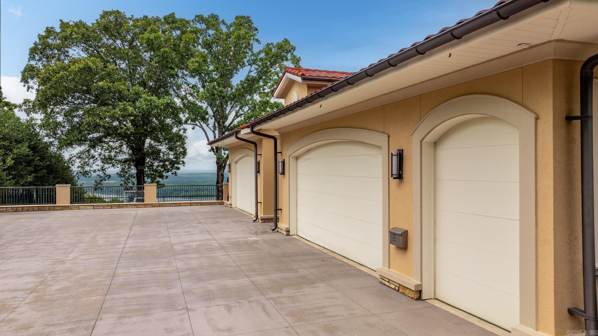 RIVER RIDGE MANOR - Residential