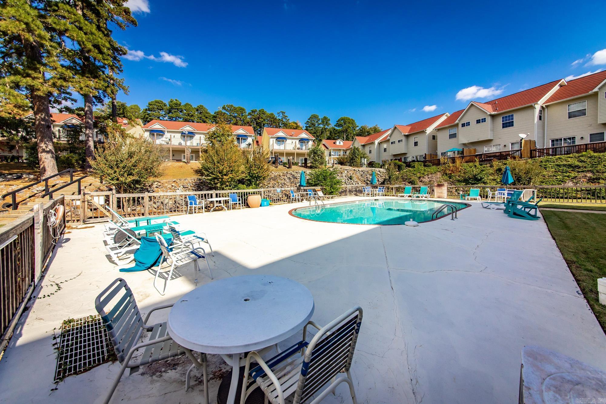 Moonlight Cove Vill - Residential