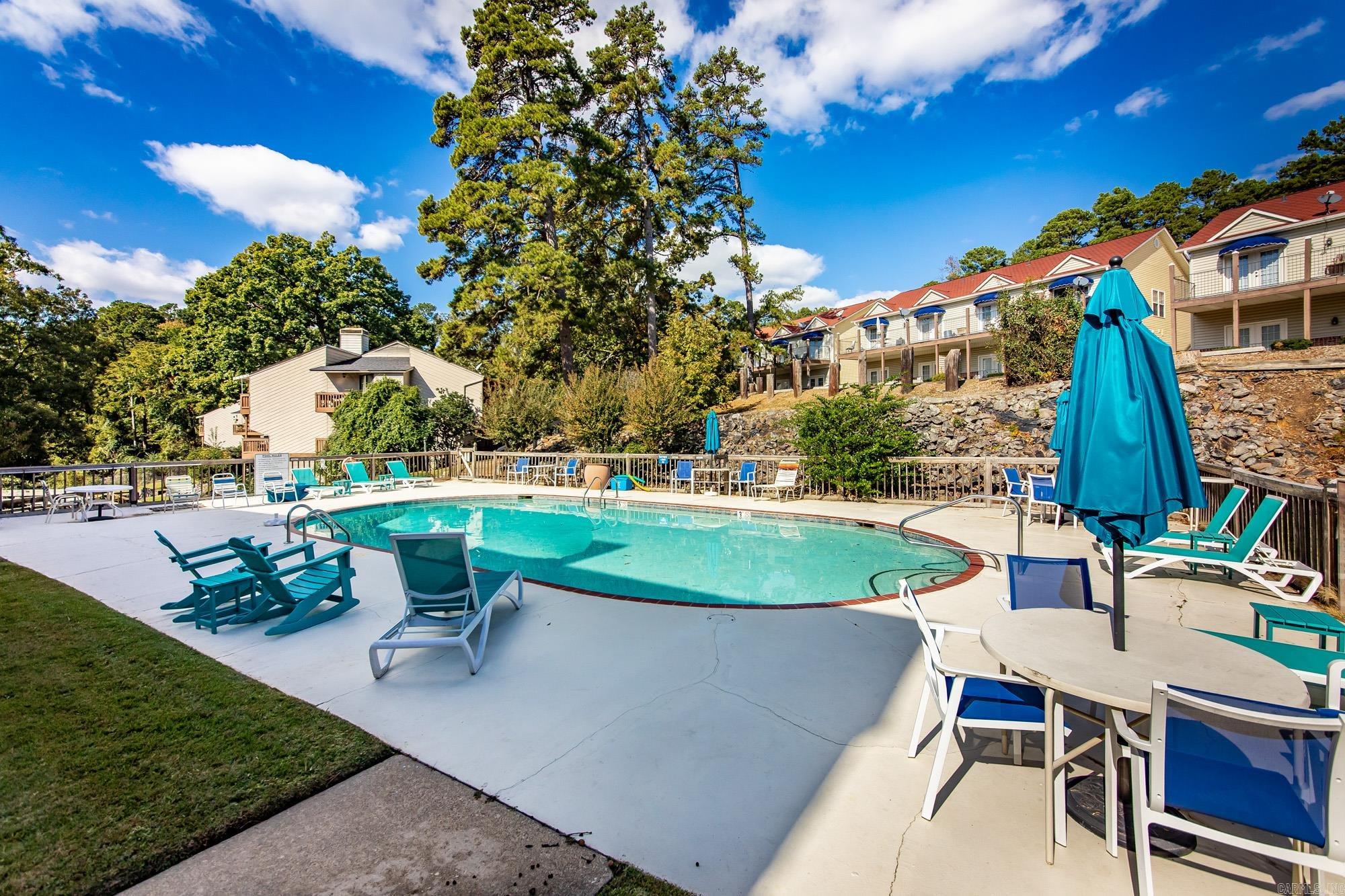 Moonlight Cove Vill - Residential