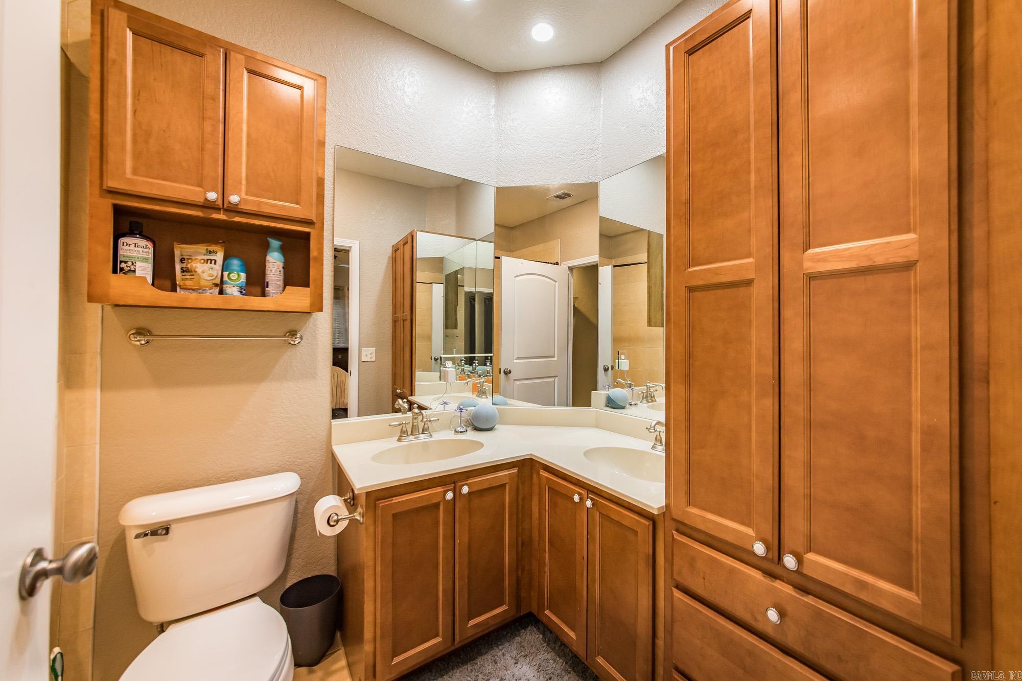 Moonlight Cove Vill - Residential