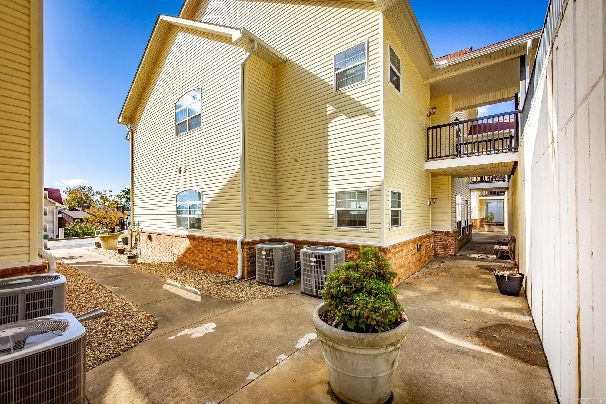 Moonlight Cove Vill - Residential