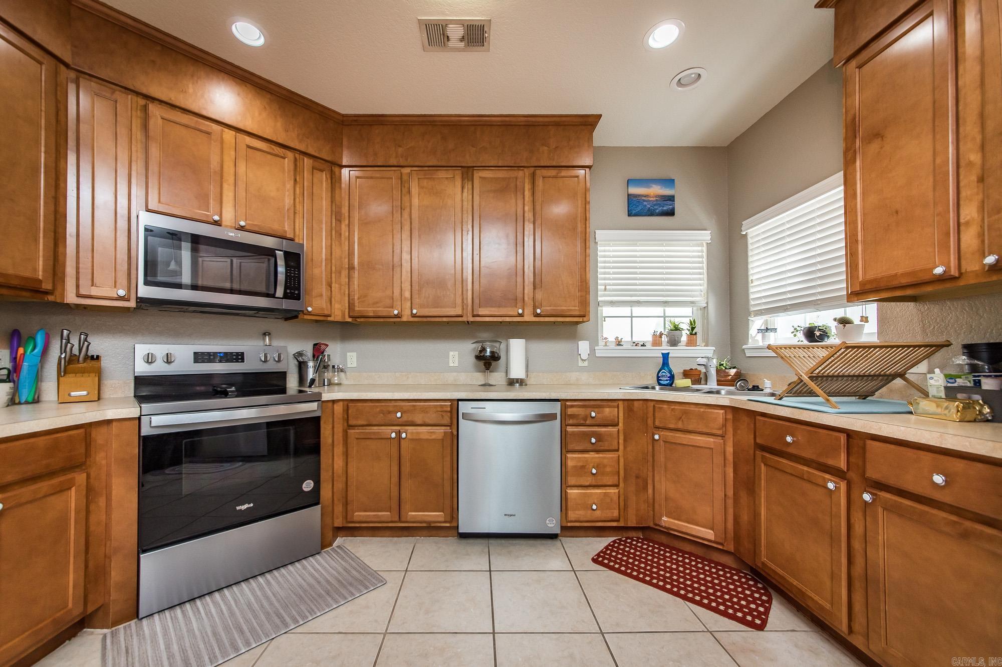 Moonlight Cove Vill - Residential