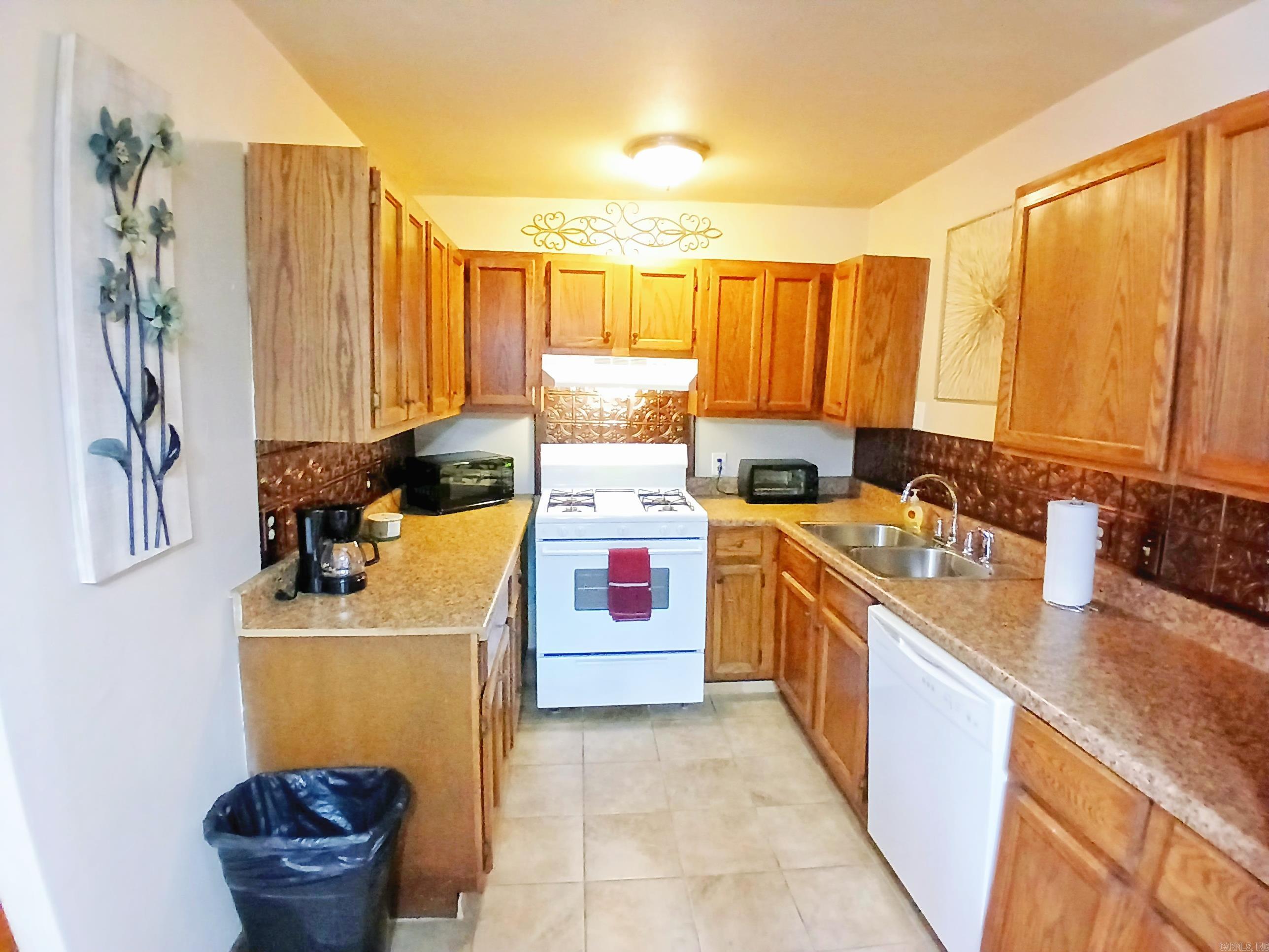 Lake Hamilton Shores - Residential