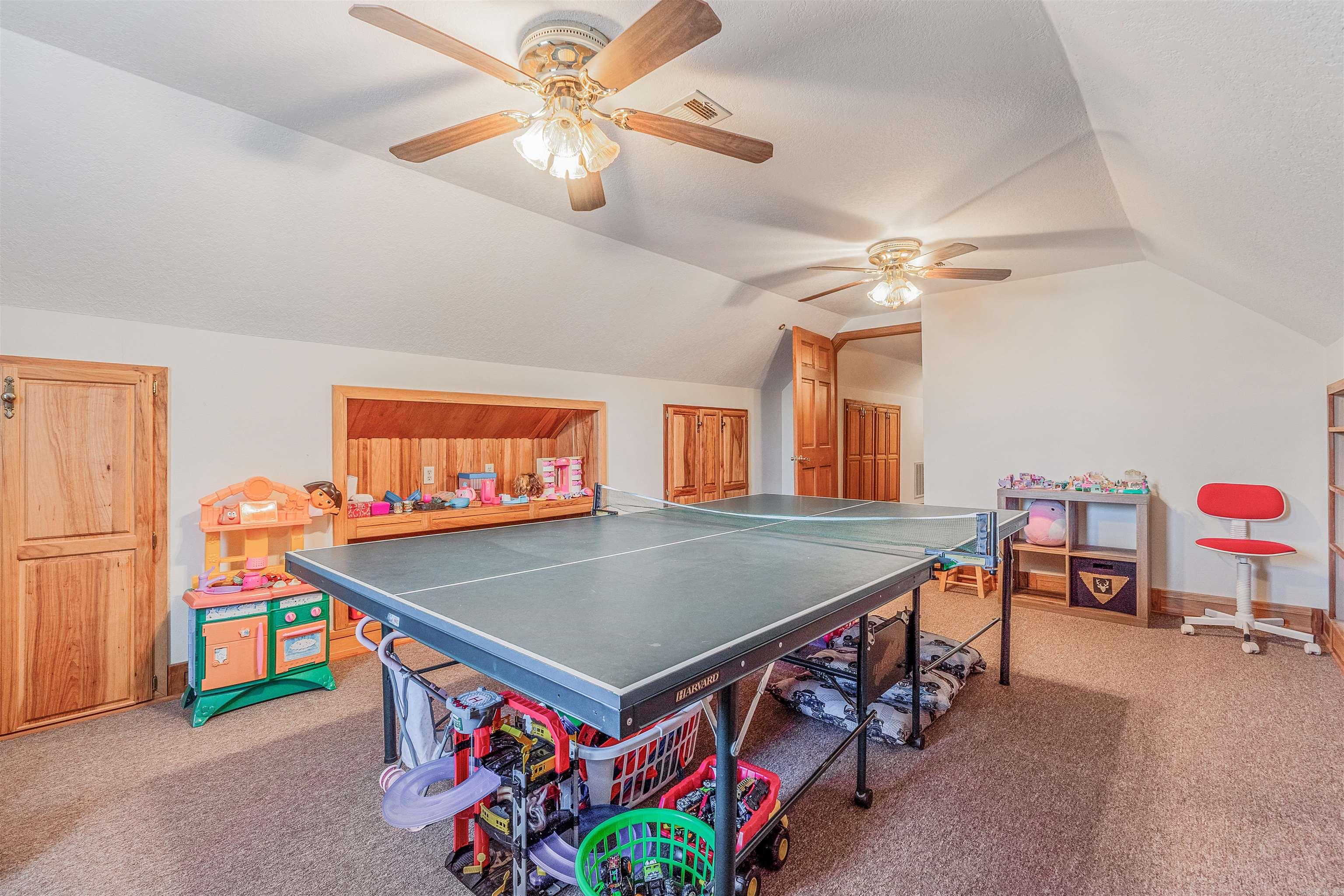 Riverside Estates-River - Residential