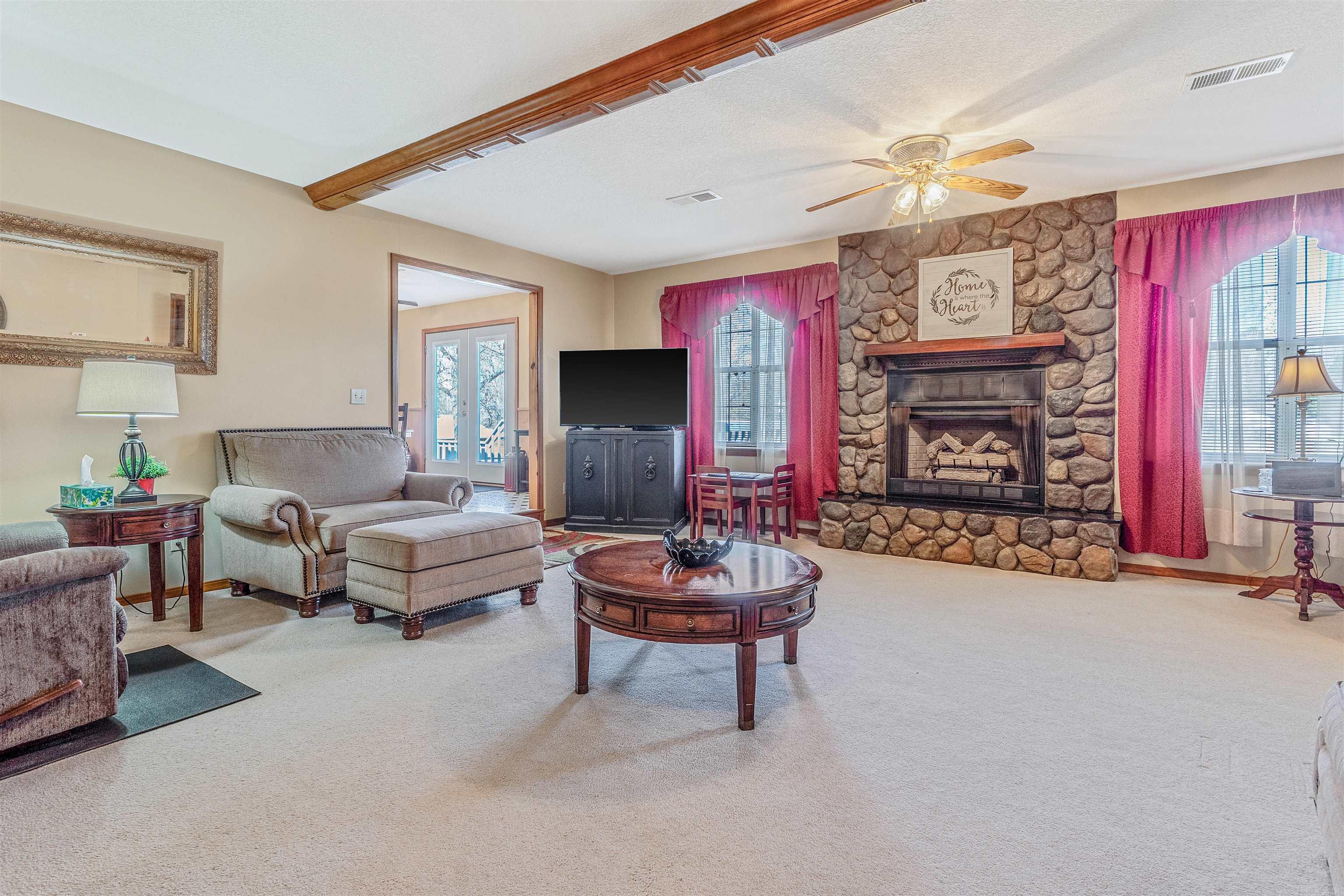 Riverside Estates-River - Residential