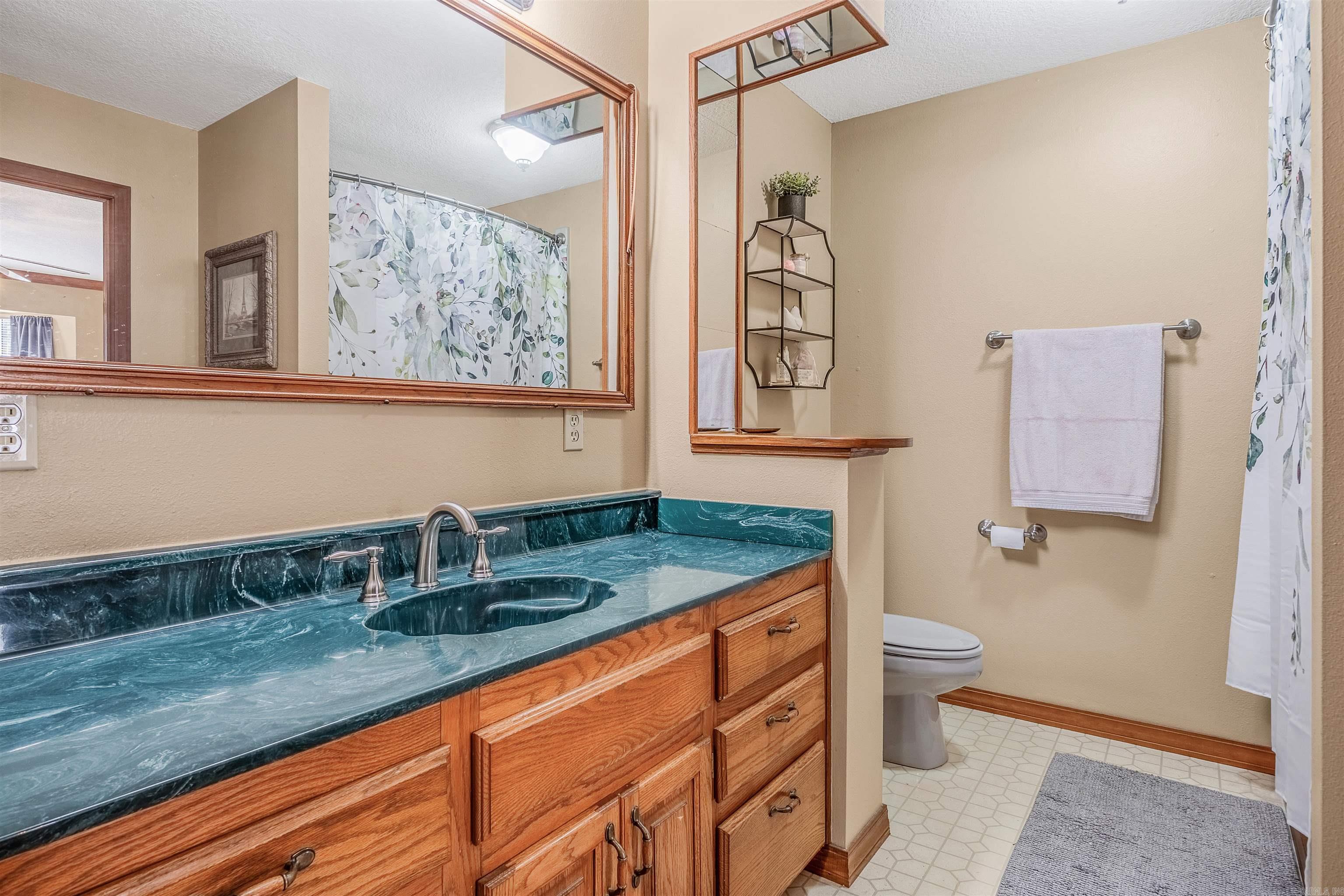 Riverside Estates-River - Residential