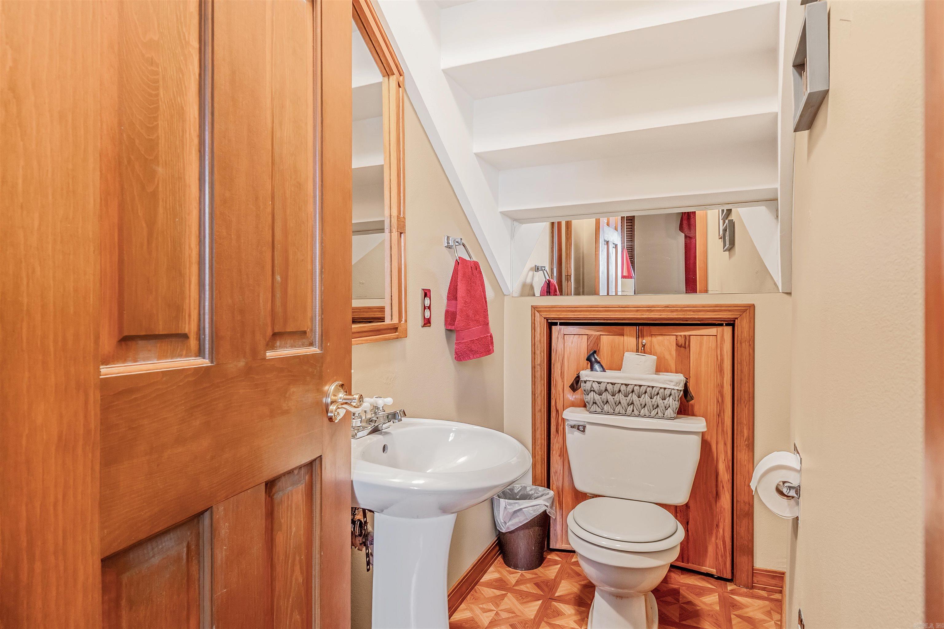 Riverside Estates-River - Residential