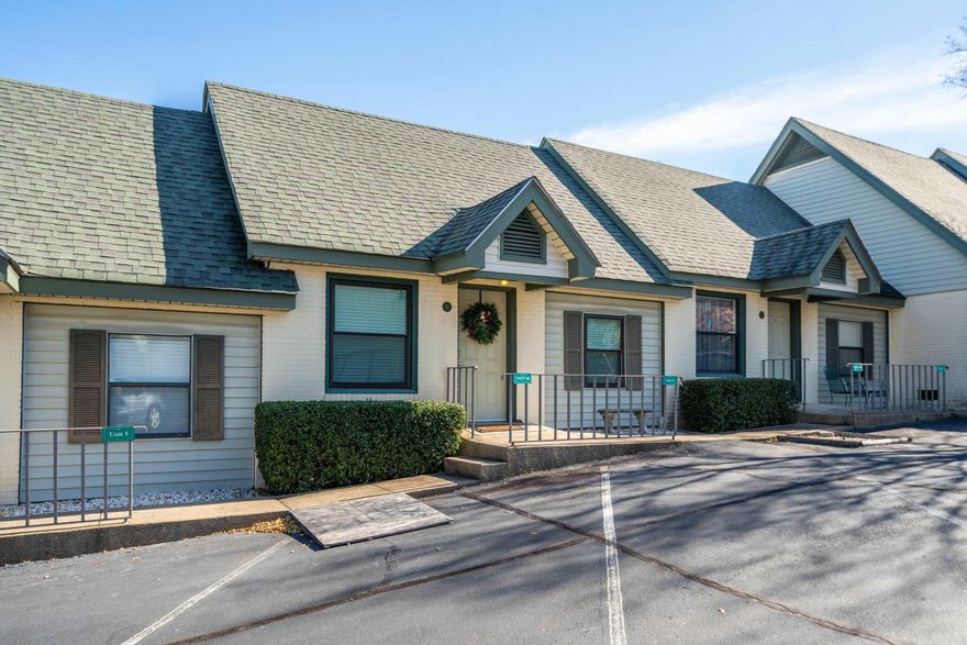 Welcome to this charming 1-bedroom, 1-bath condo nestled in the heart of downtown Hot Springs, AR. Perfectly located within walking distance to the historic Bathhouse Row, mountain trails on West Mountain and Hot Springs Mountain, and all the vibrant attractions that downtown has to offer. Enjoy easy access to festivals, concerts, galleries, gallery walks, and the rich history of the area. A short drive away, you'll find Oaklawn Racing and Gaming, nearby lakes, and an abundance of biking trails. This move-in-ready condo comes fully furnished, making it ideal for a hassle-free transition. The well-maintained complex offers a gated entrance for added security, a refreshing pool to relax by, and a private laundry facility for your convenience. Whether you're looking for a cozy retreat or a convenient base to explore all that Hot Springs has to offer, this condo is a perfect choice.