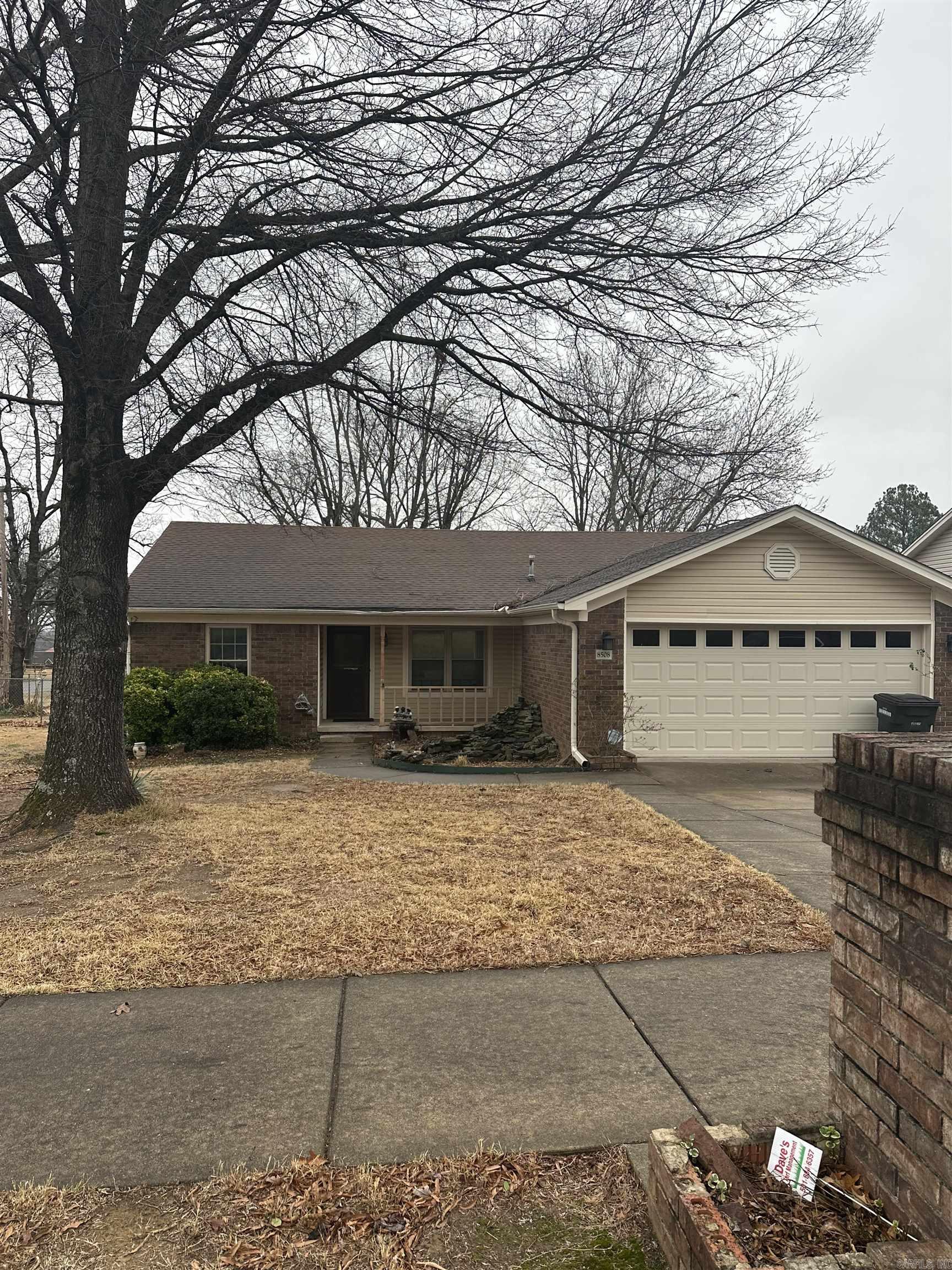 STEWART MANOR - Residential