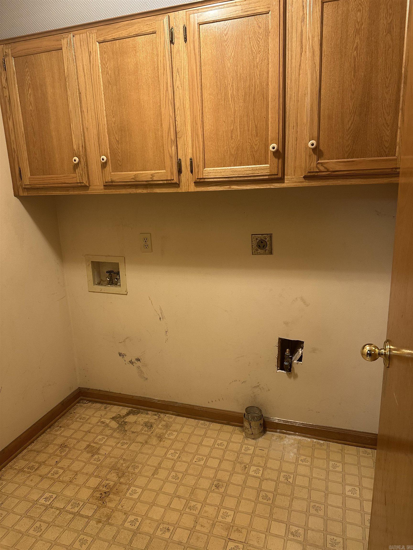 STEWART MANOR - Residential