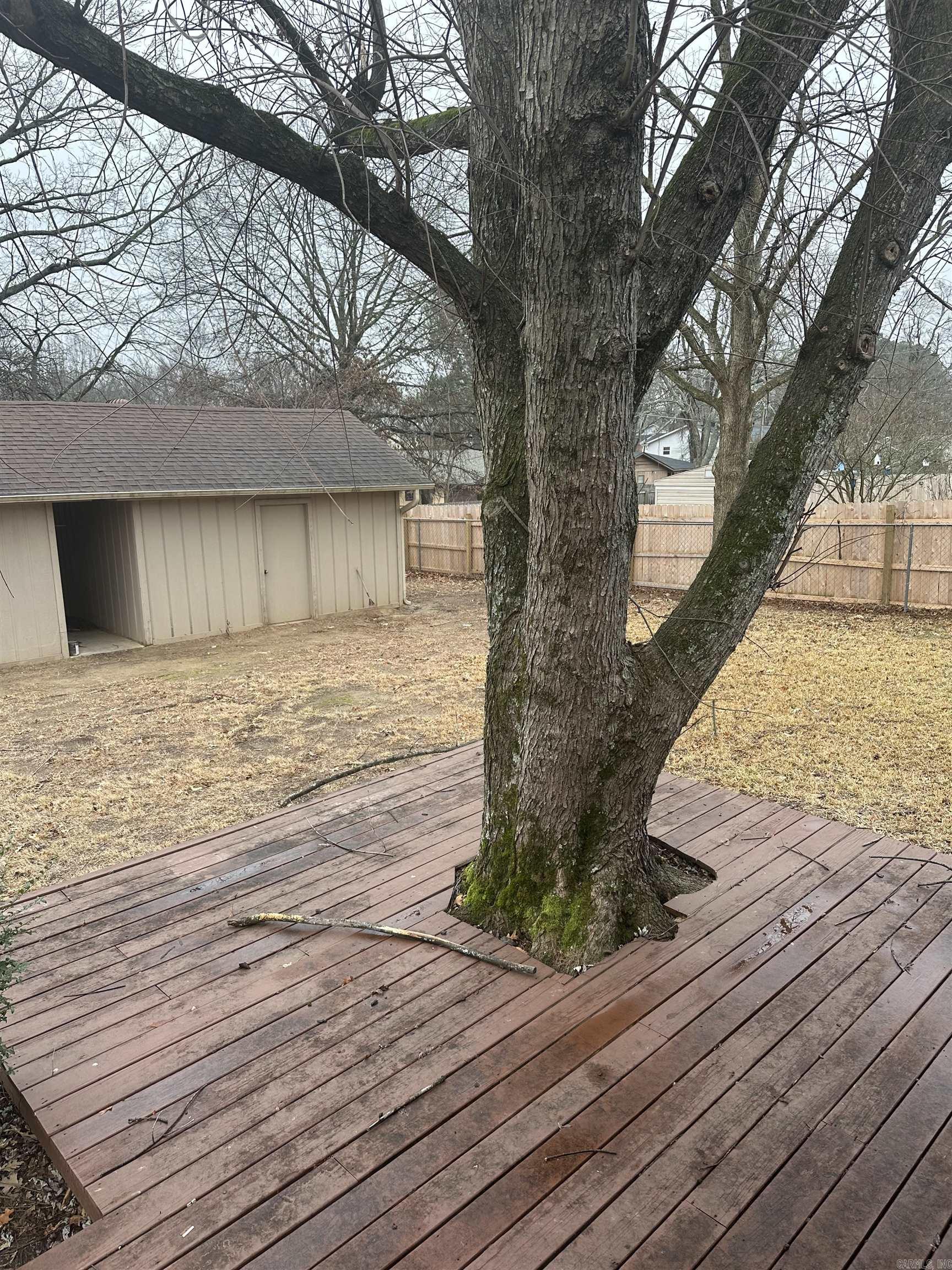 STEWART MANOR - Residential