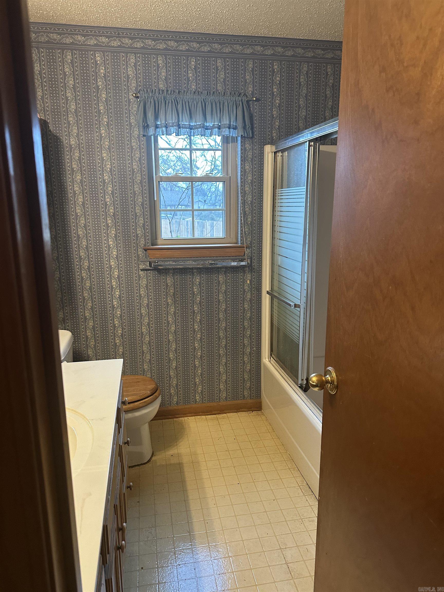 STEWART MANOR - Residential