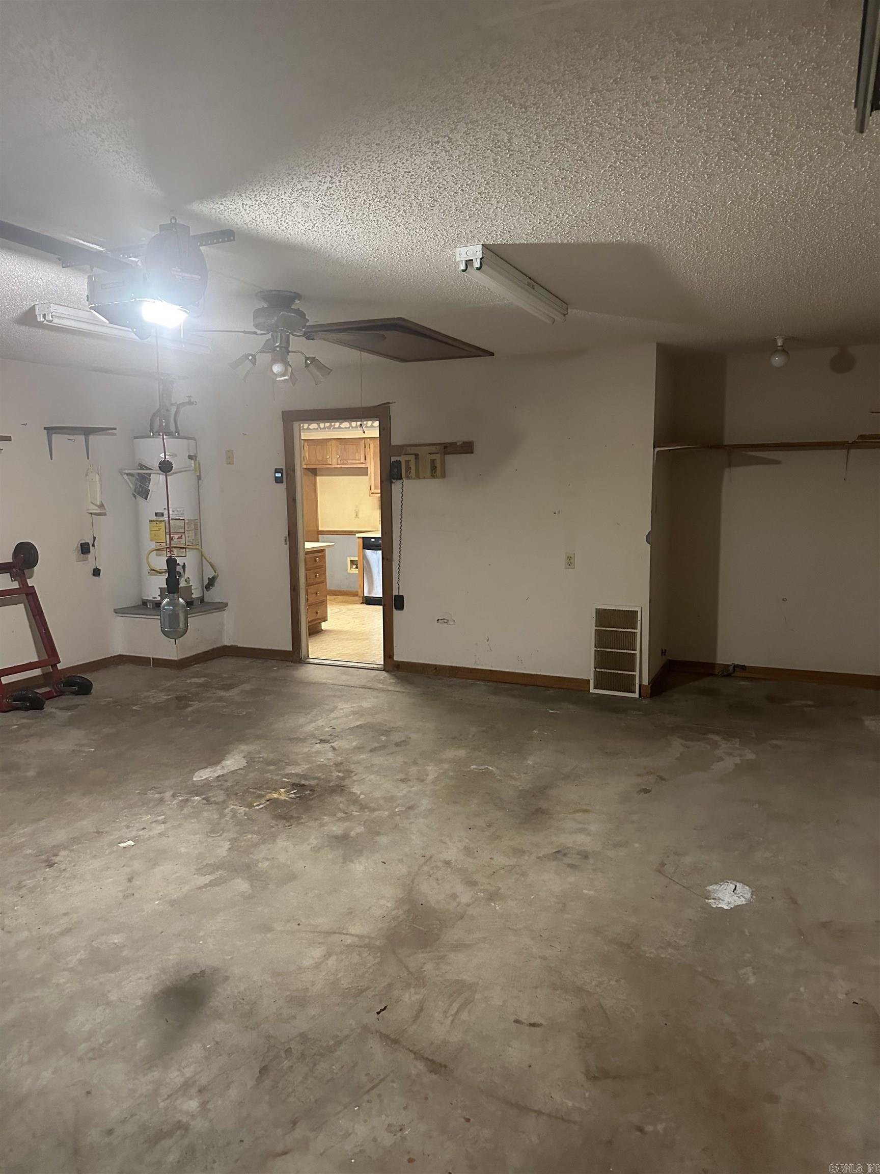 STEWART MANOR - Residential