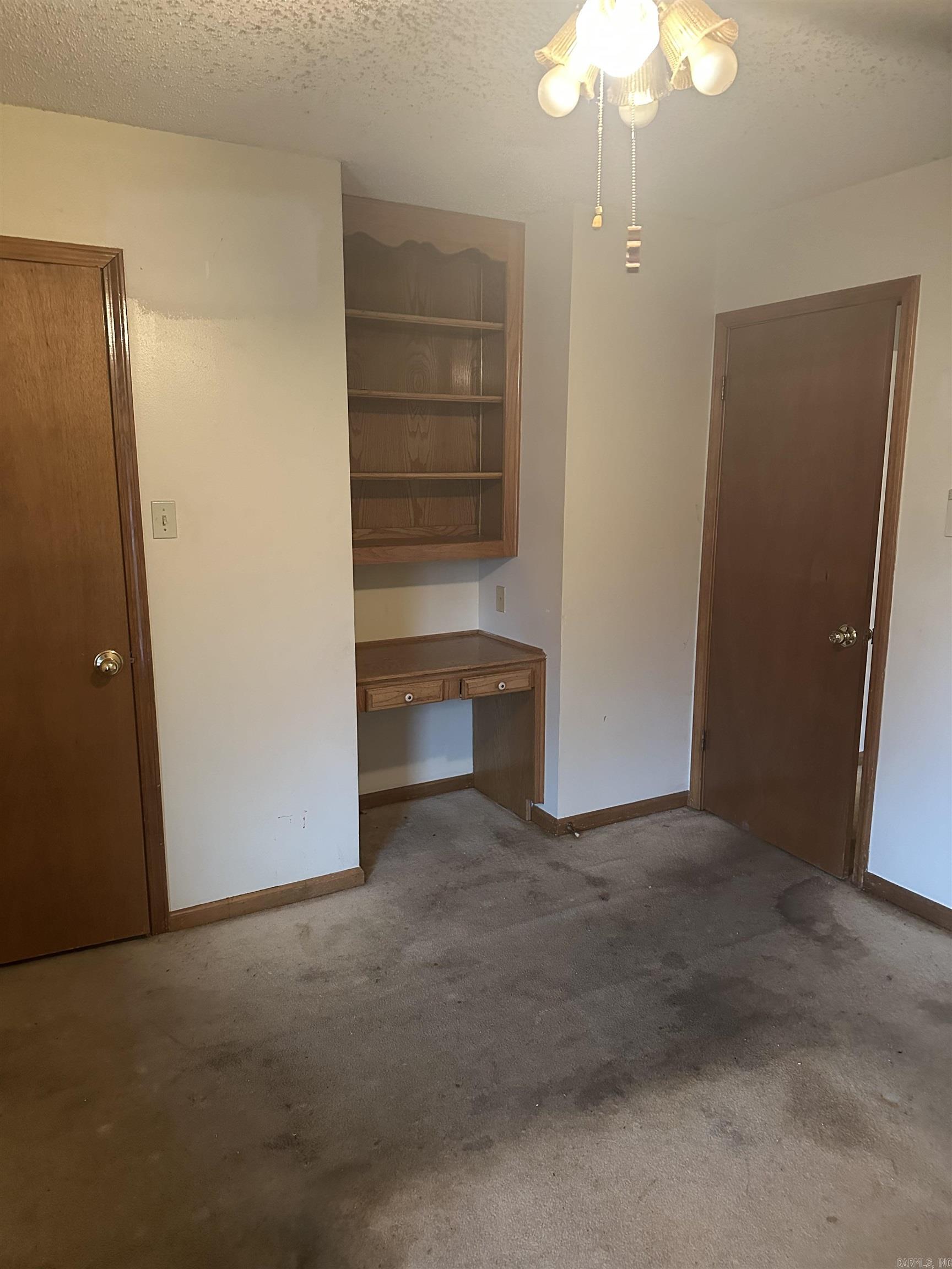 STEWART MANOR - Residential