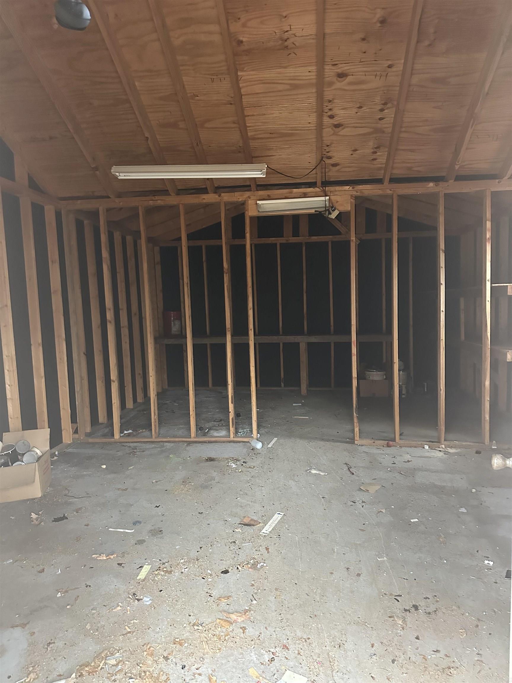 STEWART MANOR - Residential