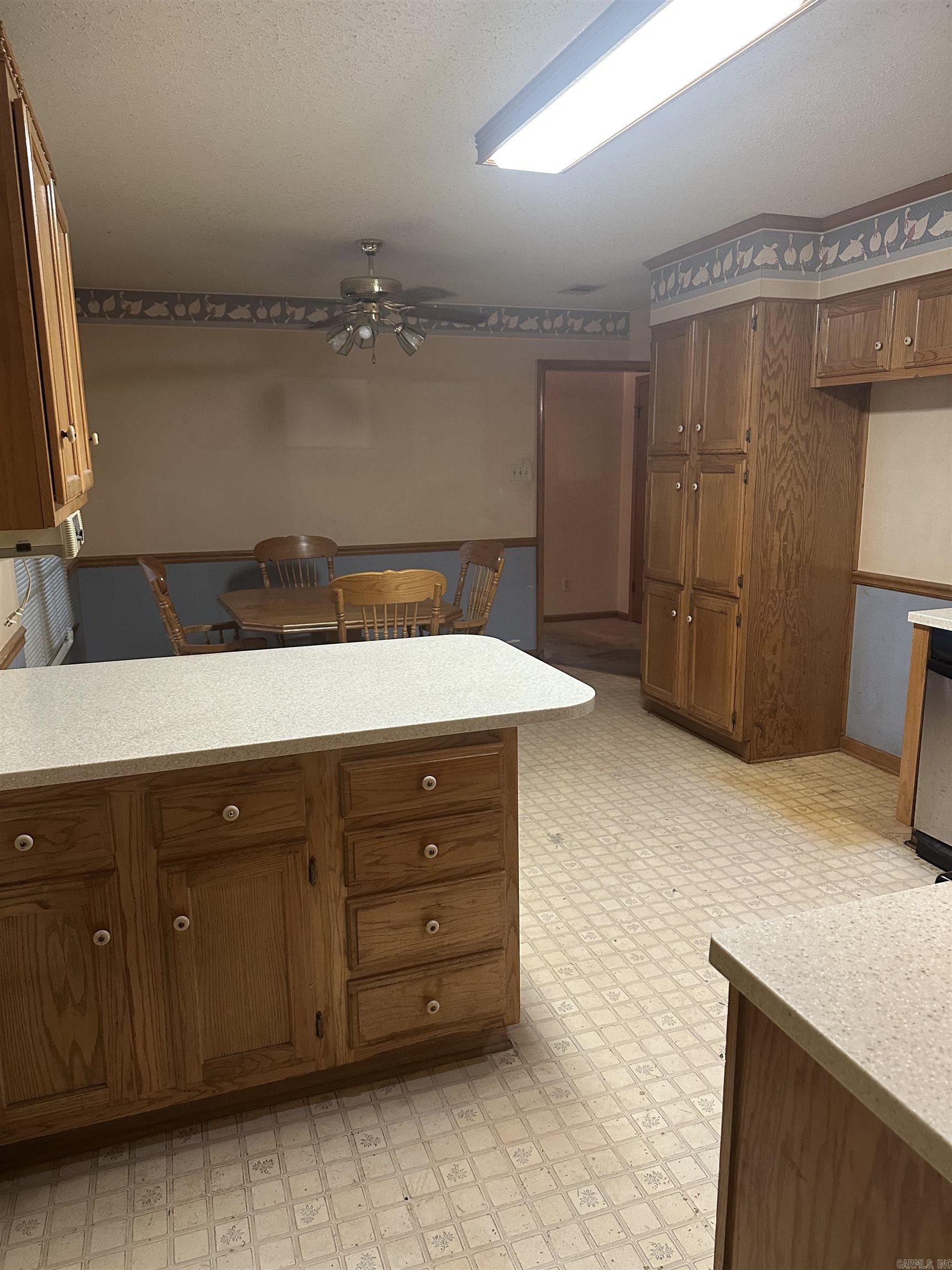 STEWART MANOR - Residential