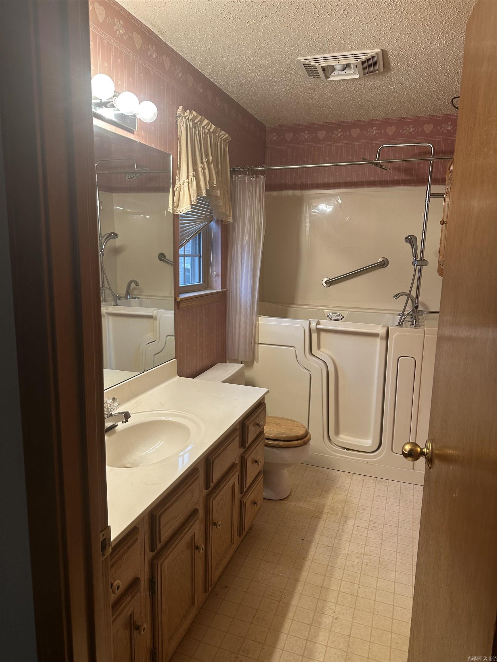 STEWART MANOR - Residential