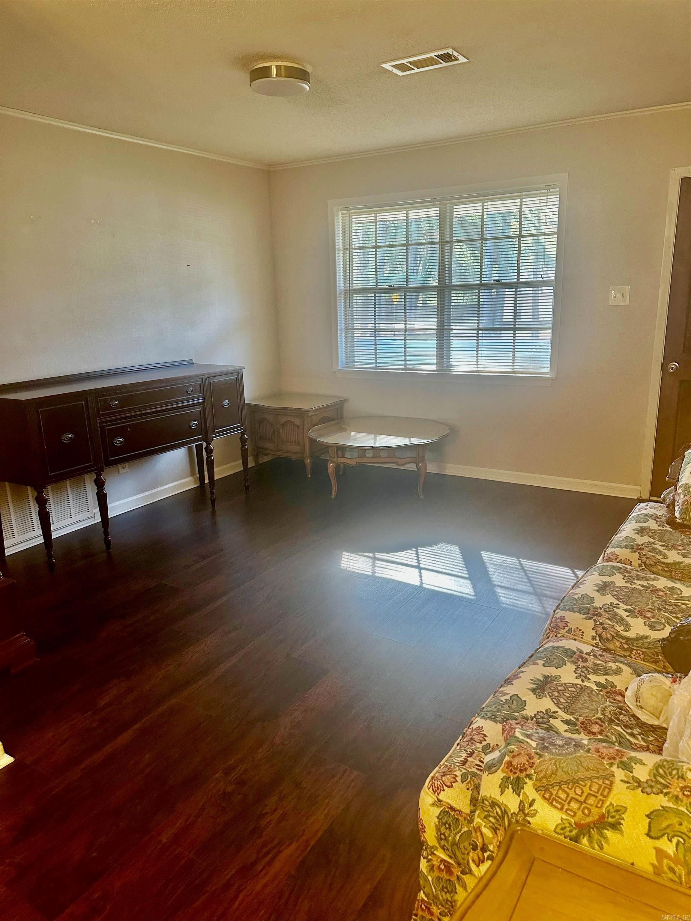 COUNTRY WOOD SUB UNIT - Residential