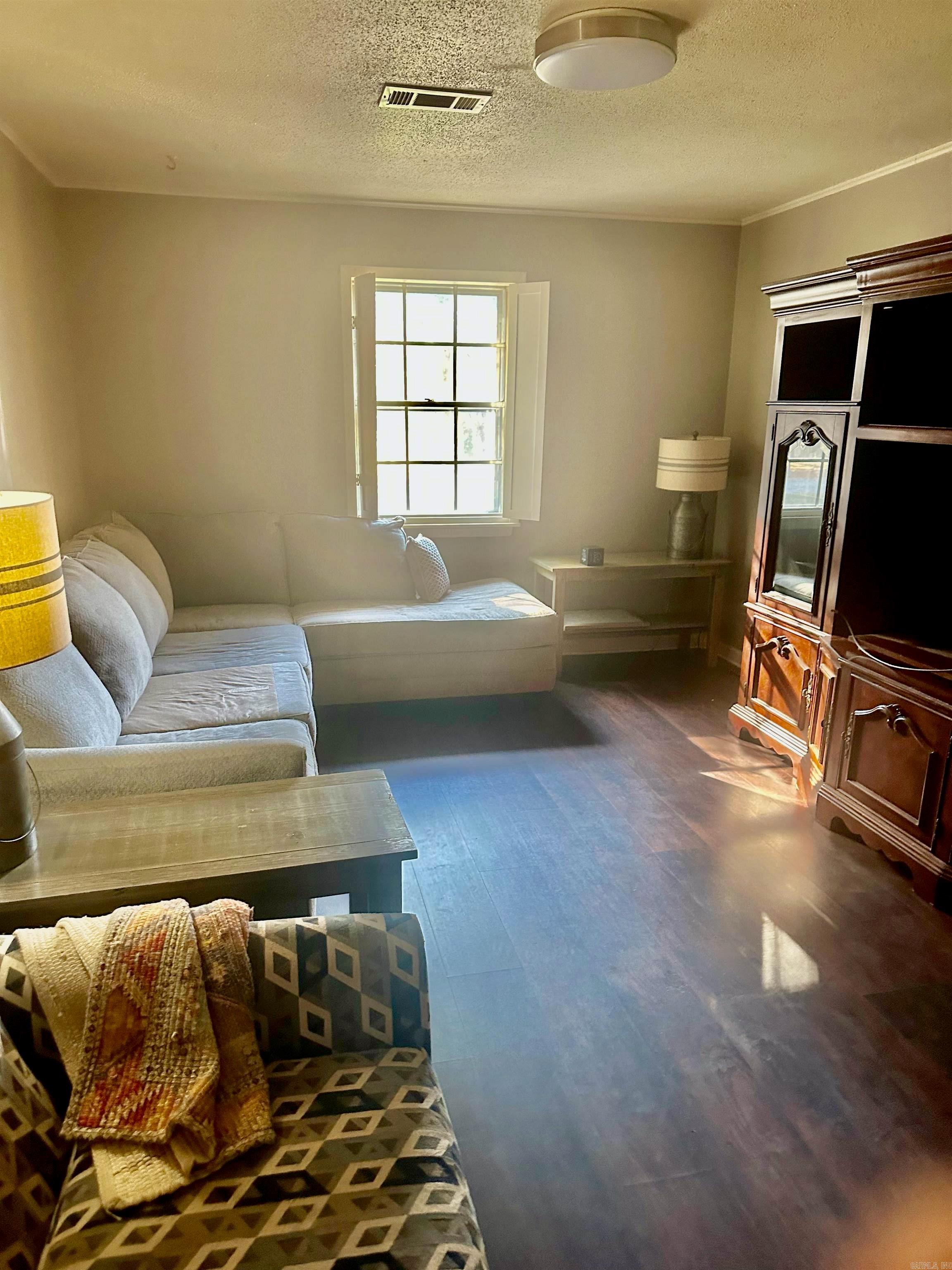 COUNTRY WOOD SUB UNIT - Residential