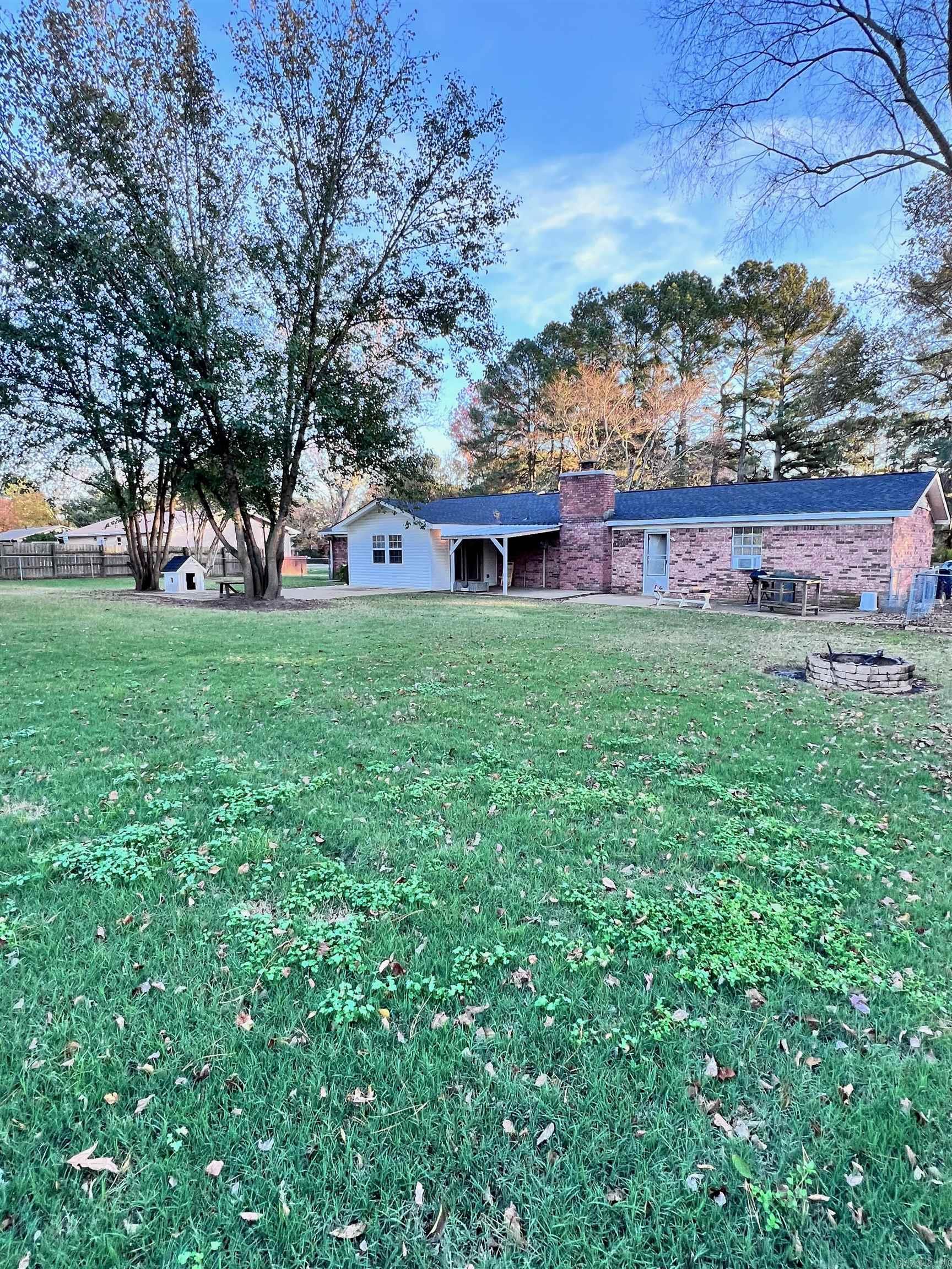 COUNTRY WOOD SUB UNIT - Residential