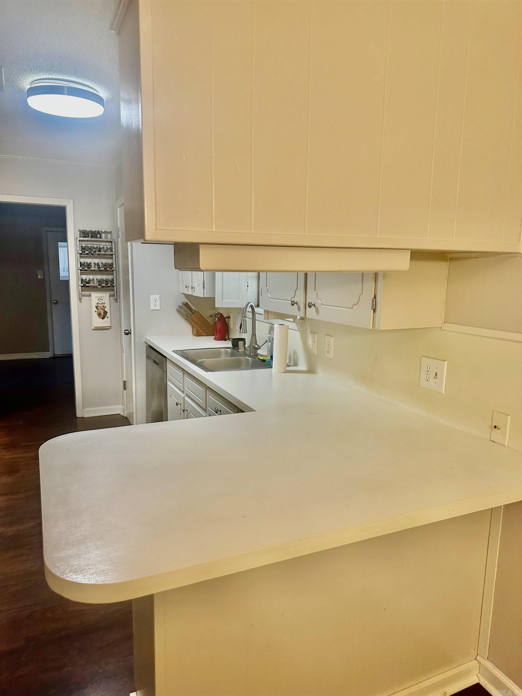 COUNTRY WOOD SUB UNIT - Residential