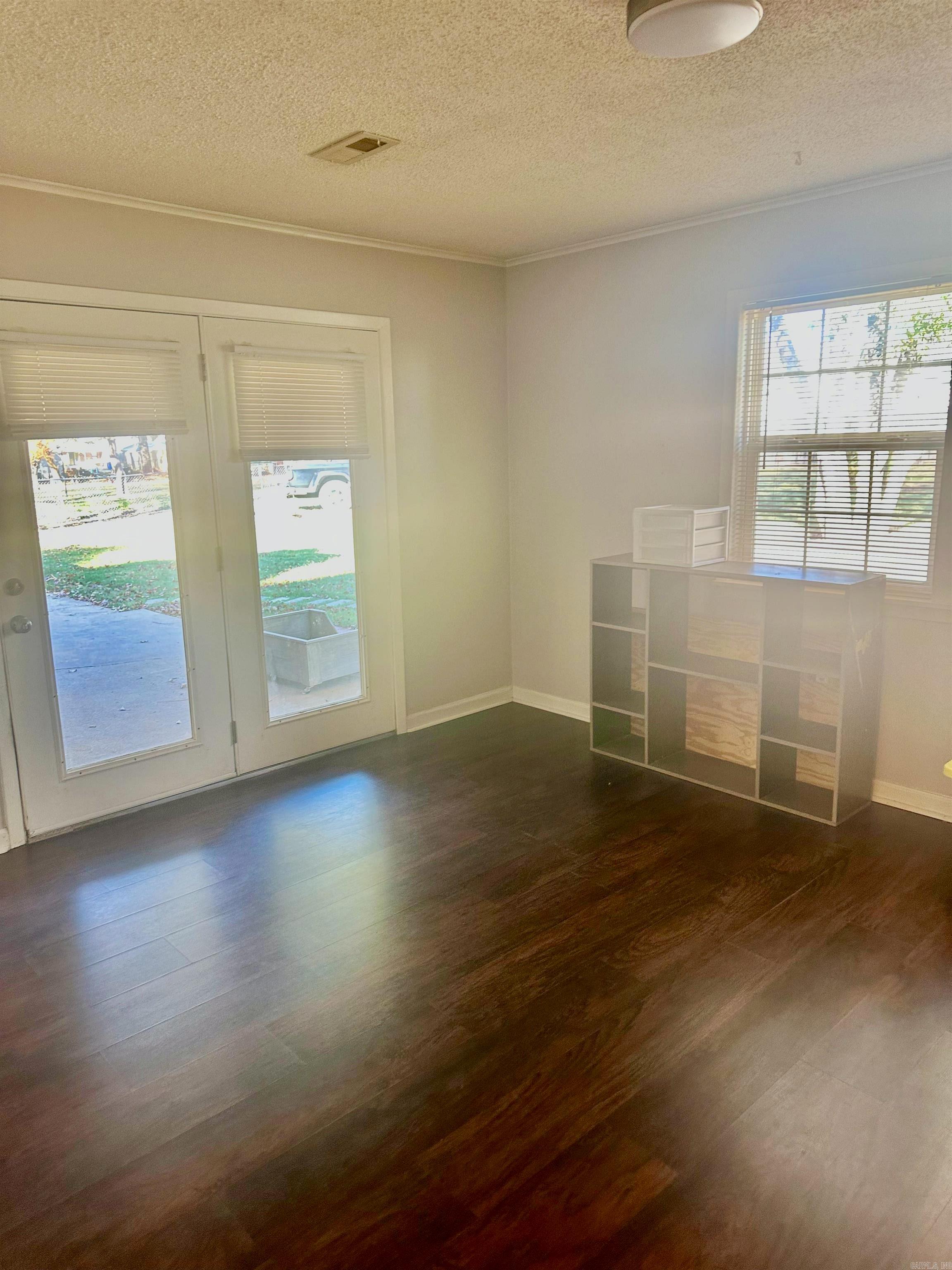 COUNTRY WOOD SUB UNIT - Residential