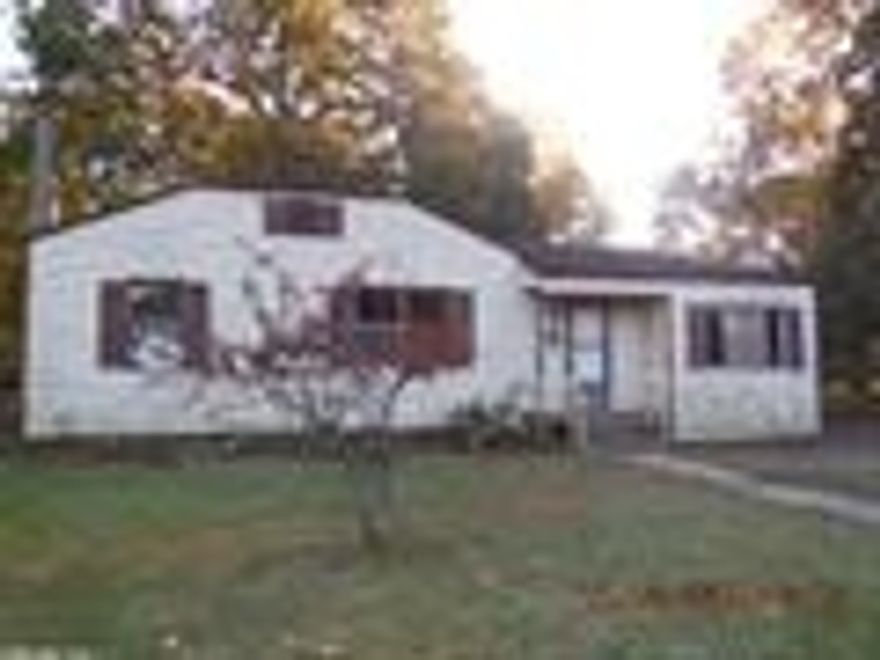 **Offer must be submitted to the listing agent. Contact listing agent for property details. After offer submission, it may take up to 7 days for offer decision. Communication will be sent to buyers with results & next steps for the accepted offer. **Bank of America, N.A. associates, household members and HTS business partners are prohibited from purchasing REO properties, either owned or serviced by the Bank, whether directly or indirectly.