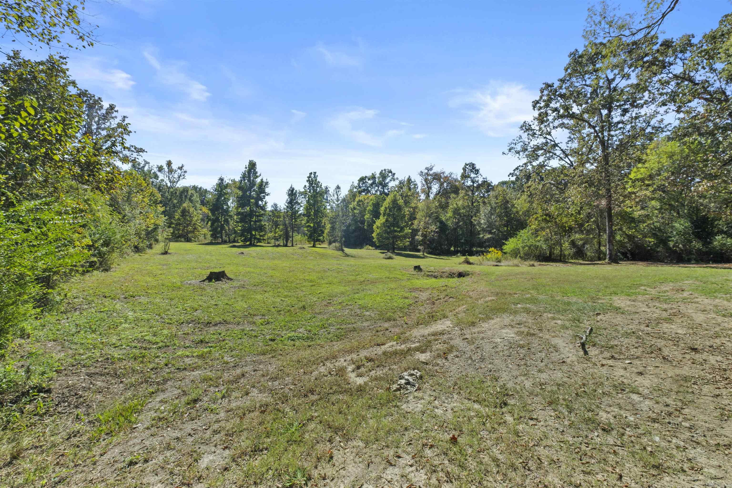 LAKE FARM - Residential
