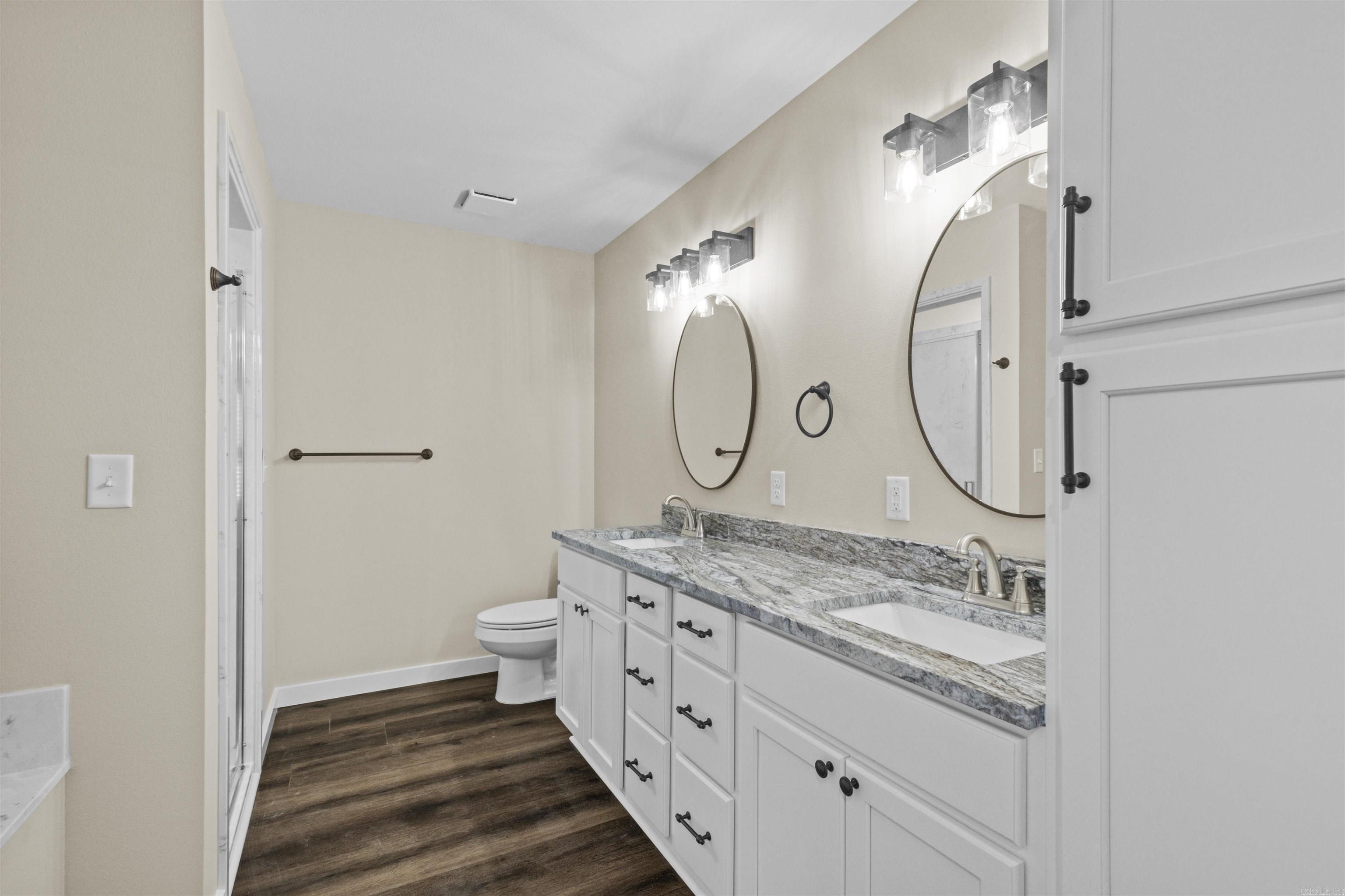 LAKE FARM - Residential