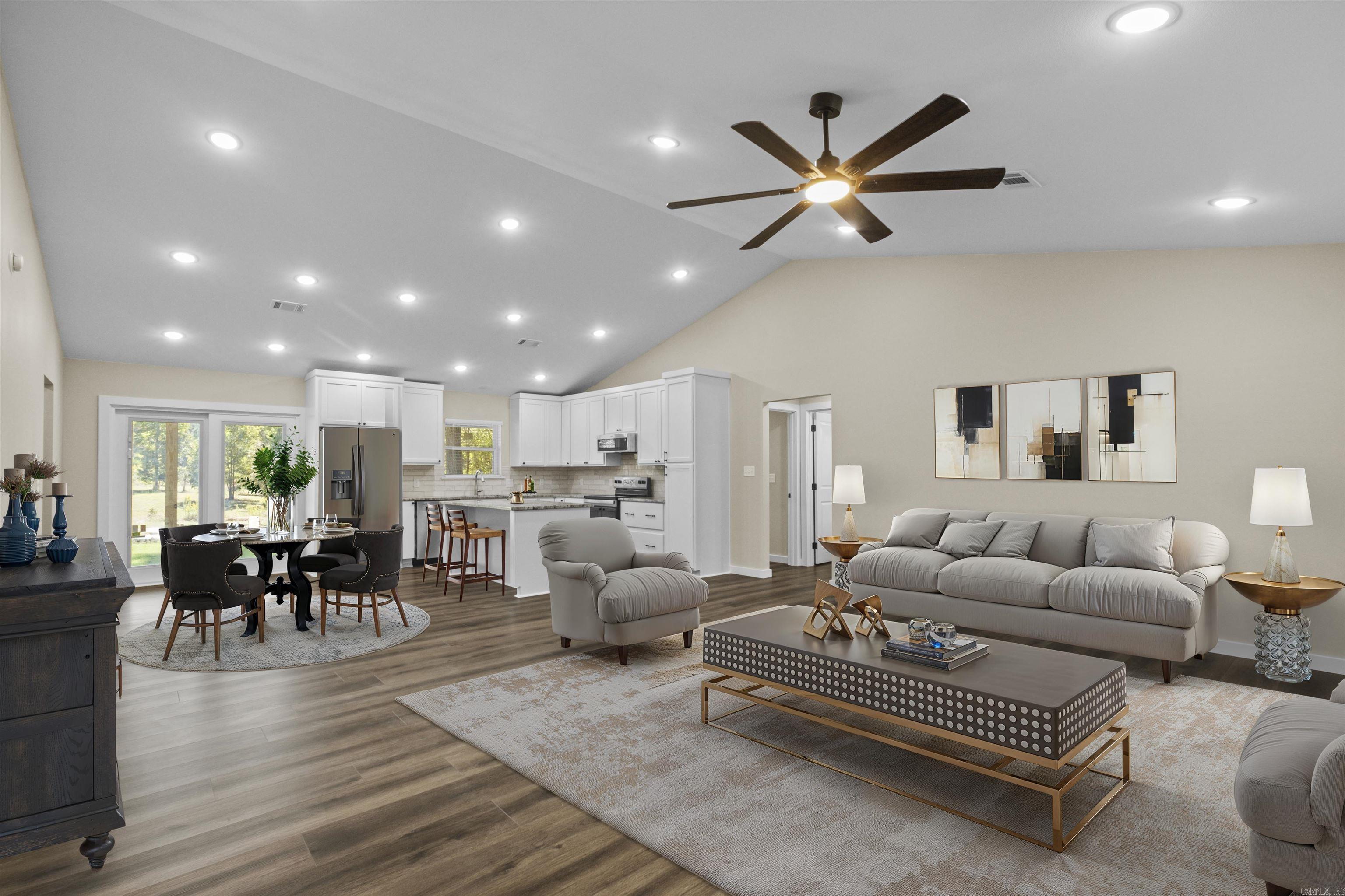 LAKE FARM - Residential