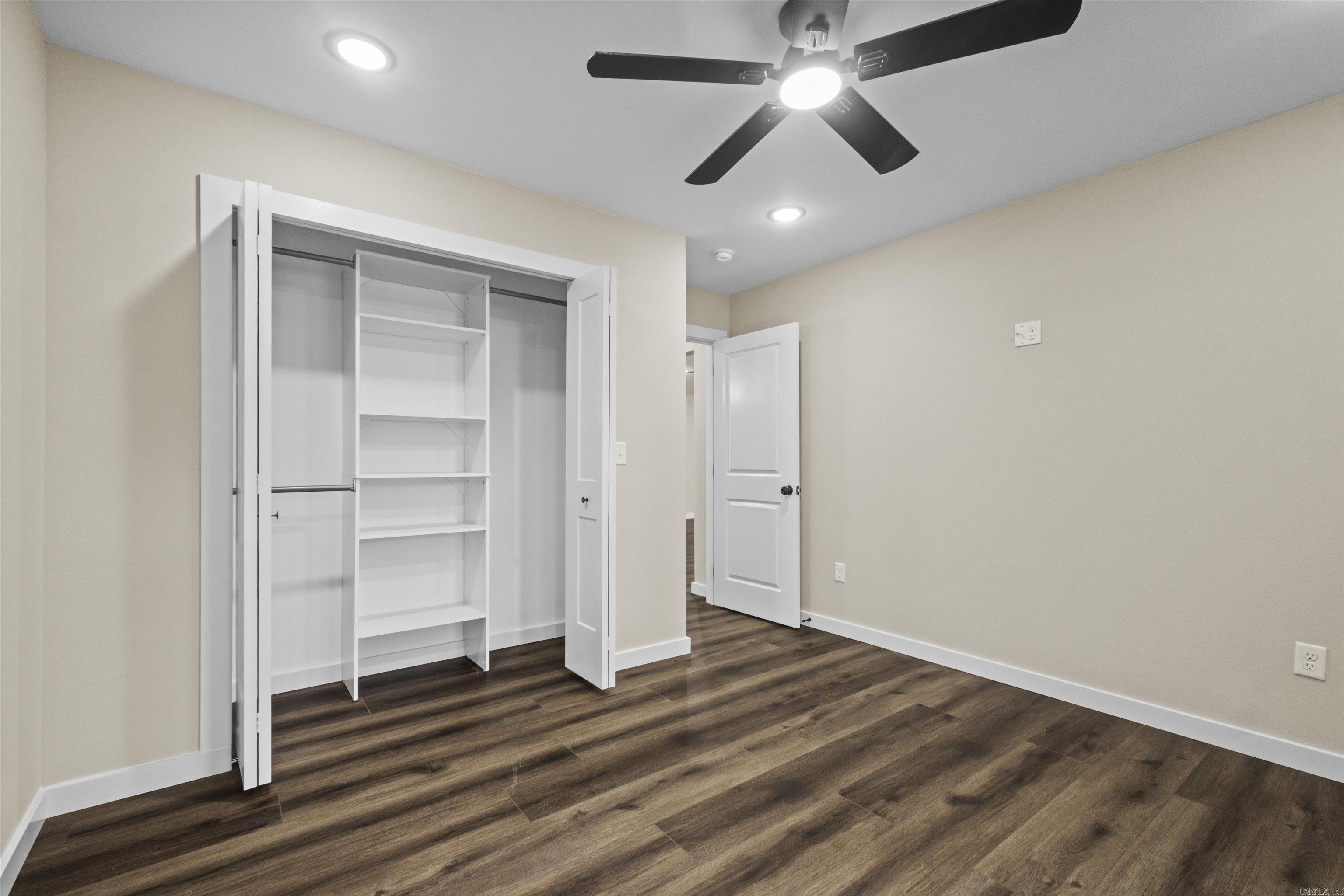 LAKE FARM - Residential