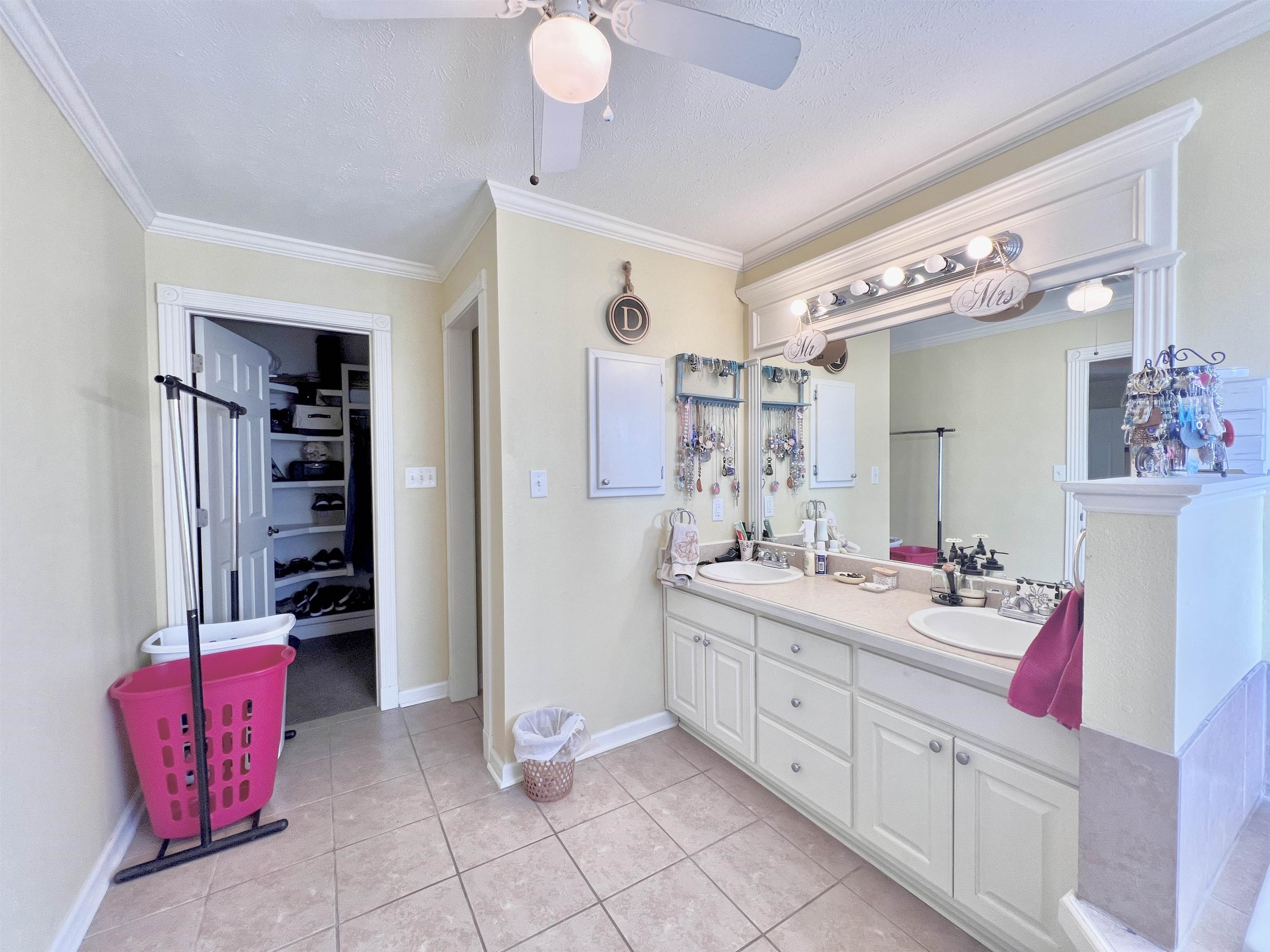 VALLEY ELMS S/D - Residential