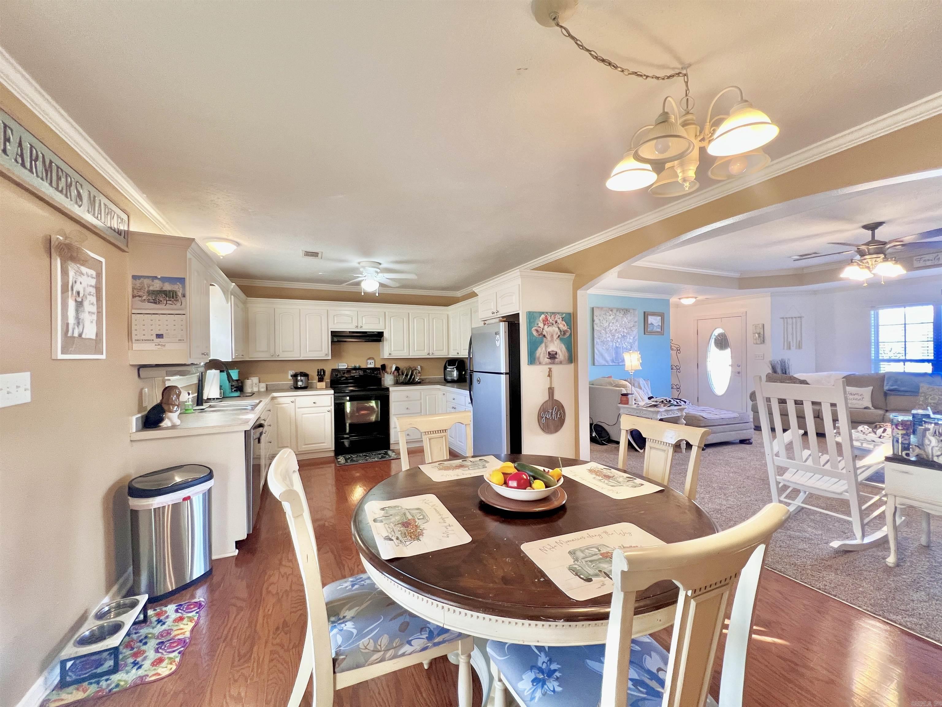 VALLEY ELMS S/D - Residential