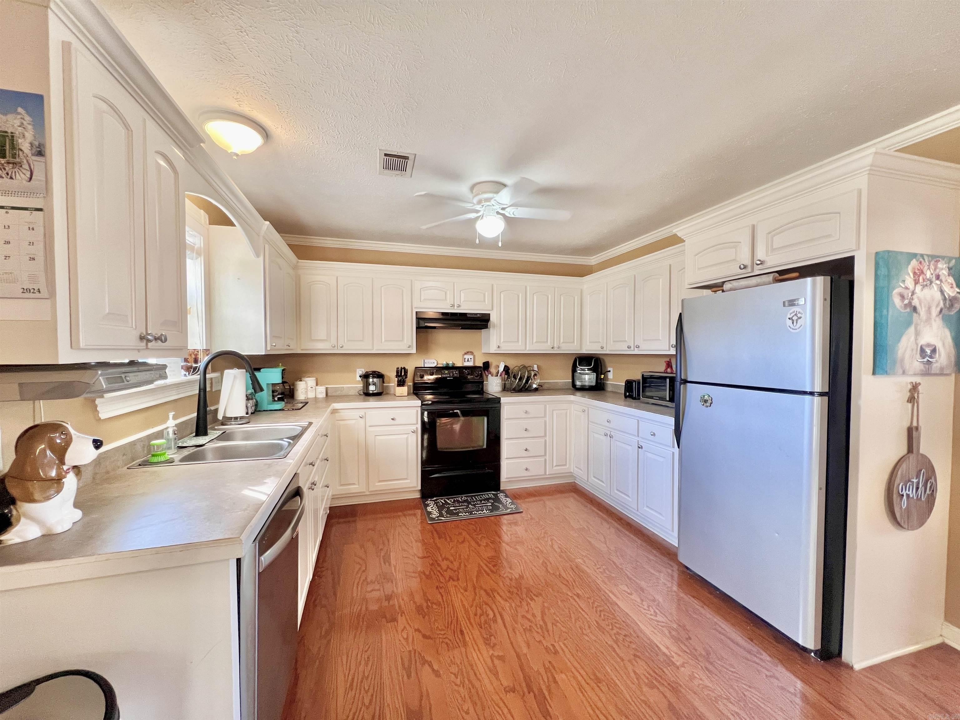 VALLEY ELMS S/D - Residential