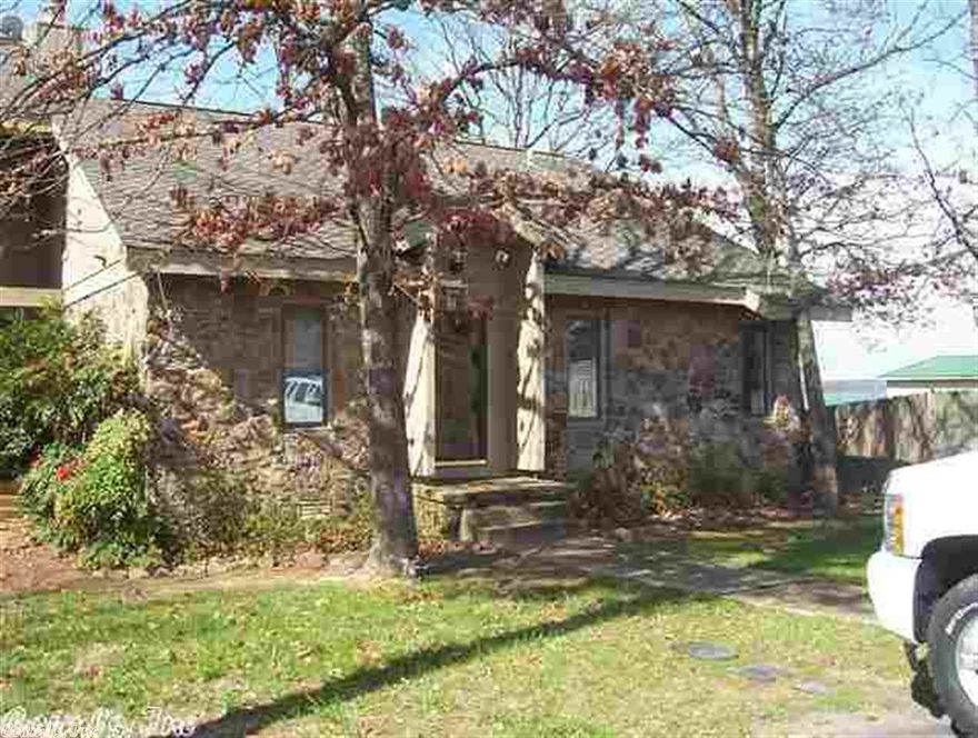 Fantastic Lake Front, Lake View Condo!! With a good offer the Seller will include all Furniture, Appliances, Linens, Cookware, 22' Bennington Pontoon (all gear) & Trailer, Boat Lift & Boat Slip!!! All you will need is your tooth brush to have the complete Lake Package. Private airstrip & play ground just across the street & a Golf Course to die for. Home will sleep 8 people as it is, more beds can be added in the loft (3rd bedroom) area. Home is Priced to SELL!!!