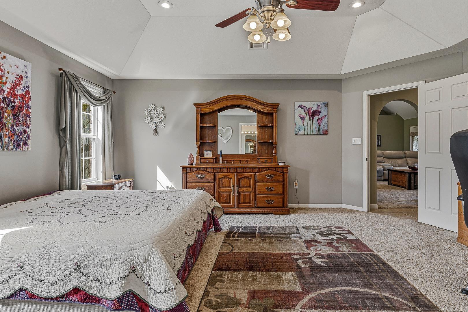 CARRIAGE HILL - Residential