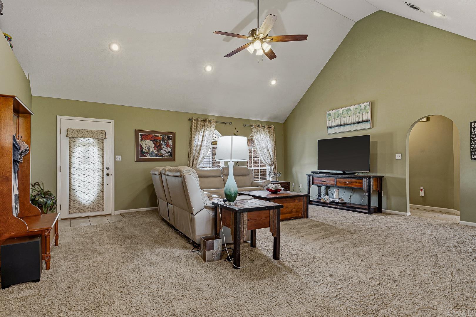 CARRIAGE HILL - Residential