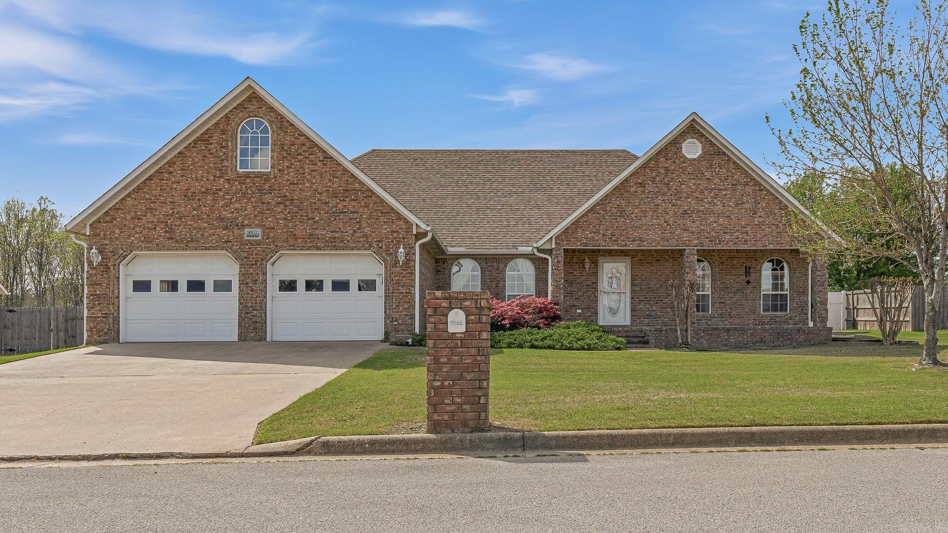 CARRIAGE HILL - Residential