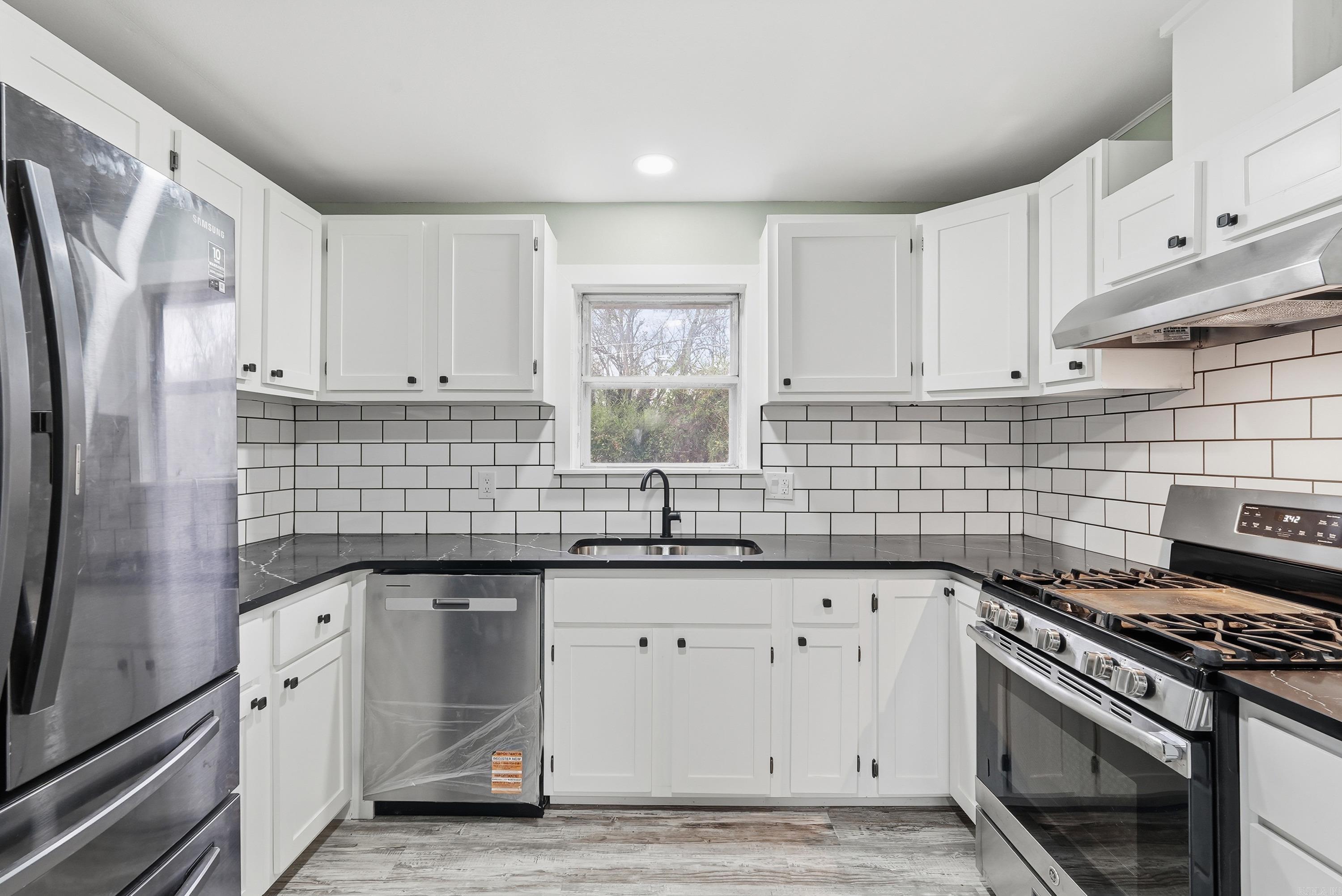 DEERWOOD ADDN - Residential