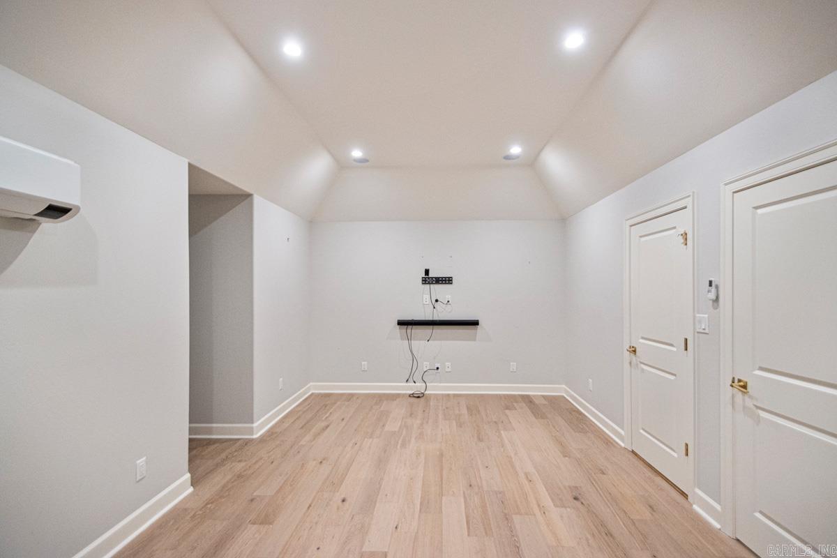 WILDWOOD PLACE - Residential