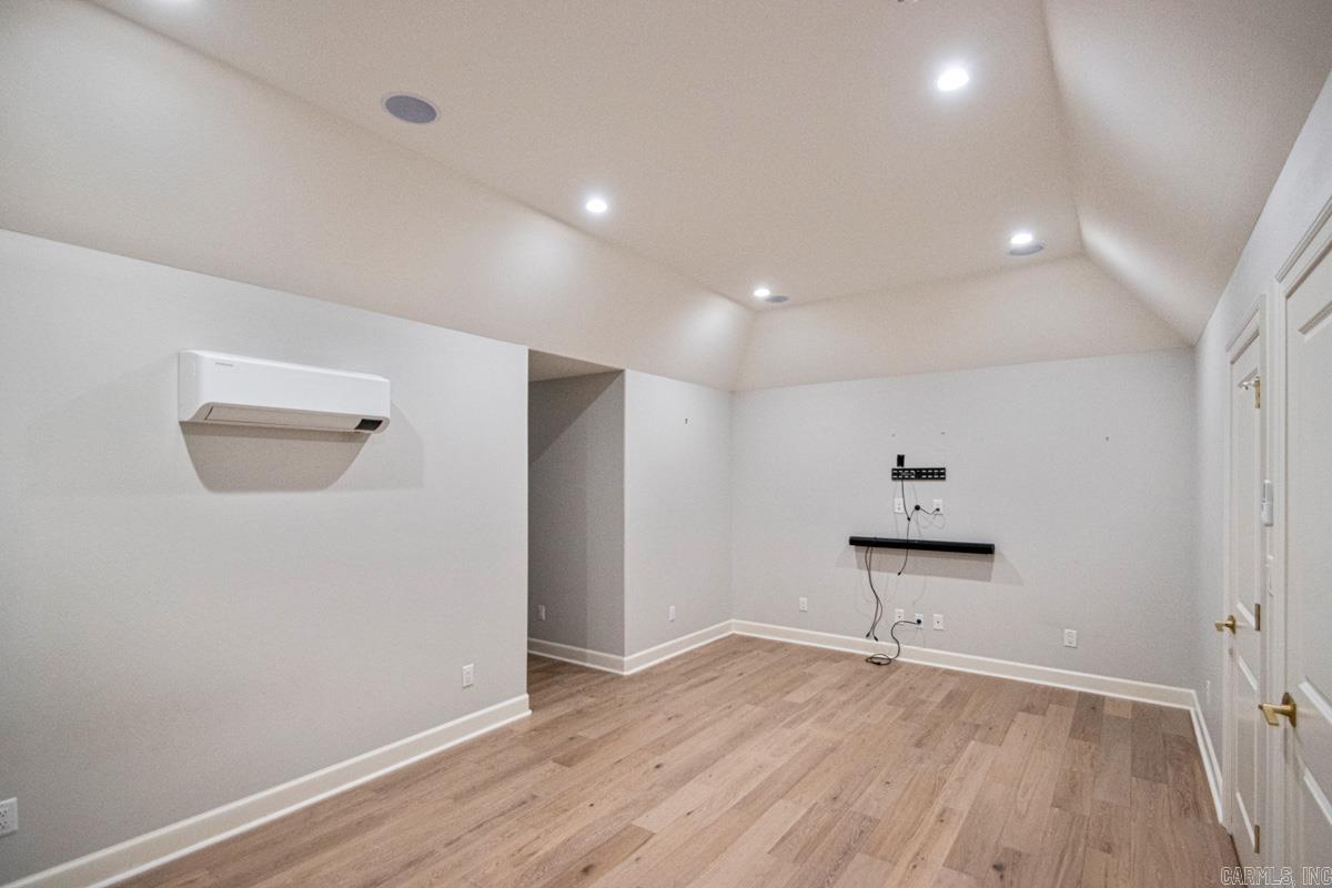 WILDWOOD PLACE - Residential