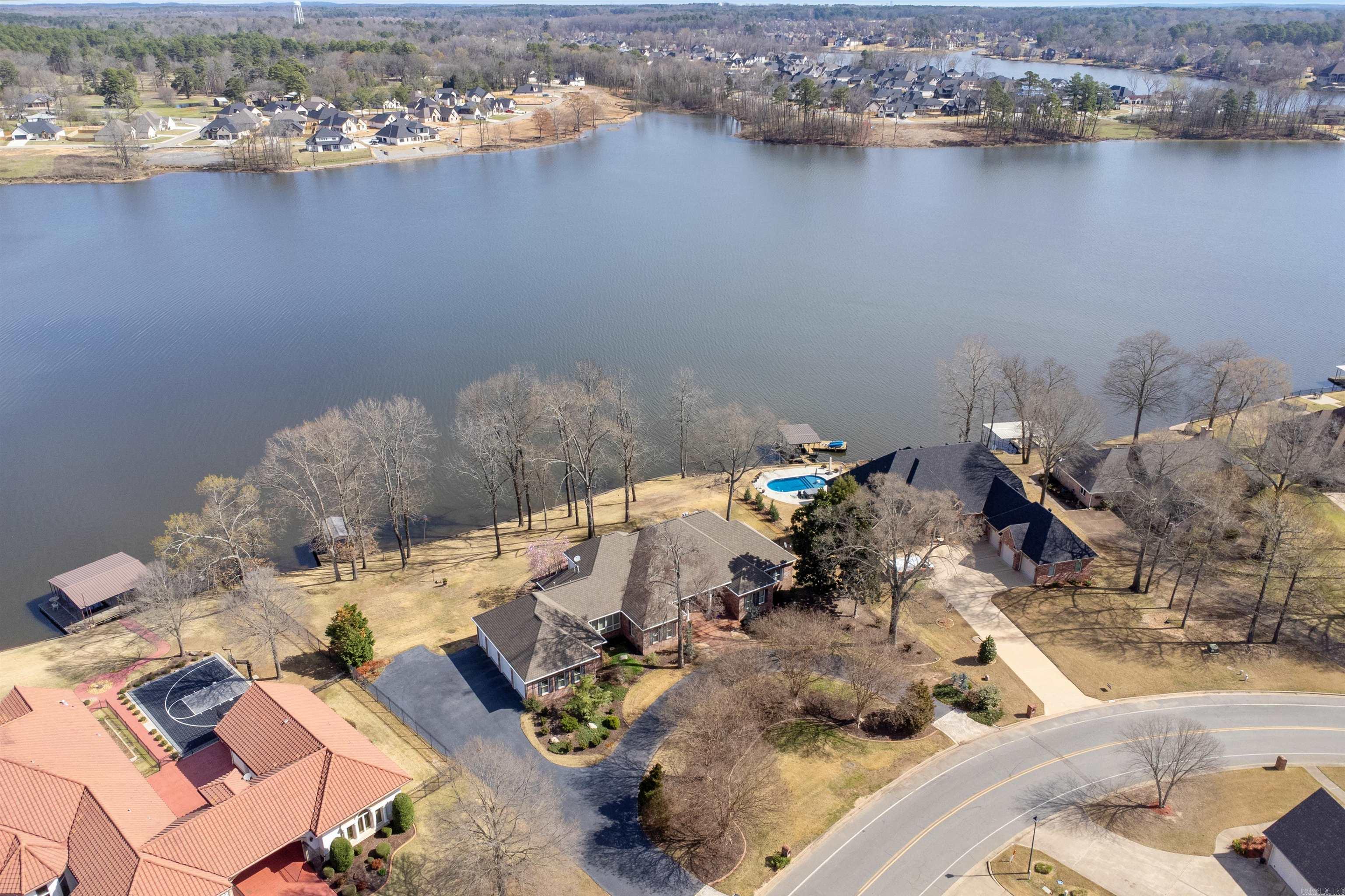 HURRICANE LAKE EST - Residential