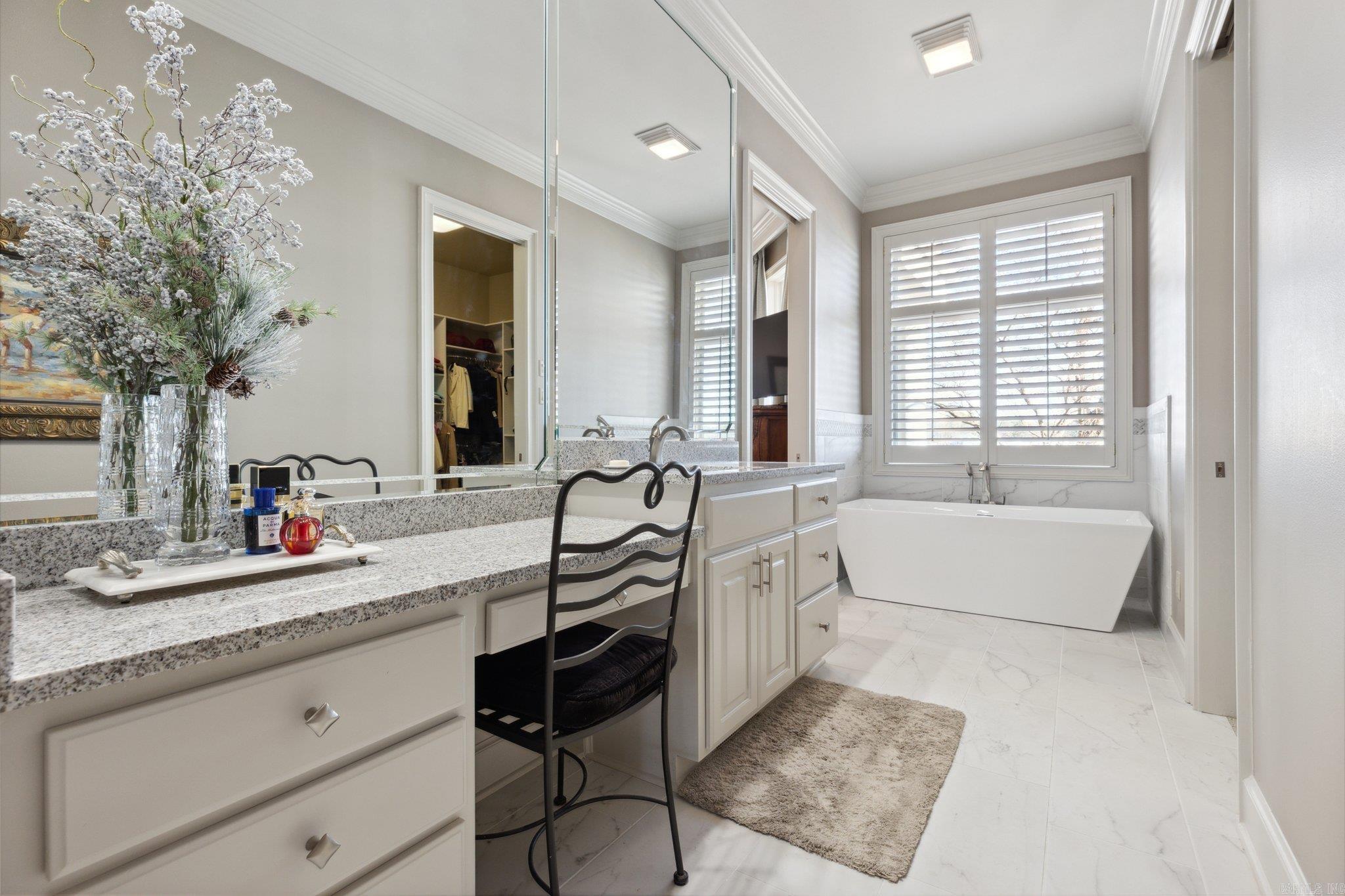 HURRICANE LAKE EST - Residential