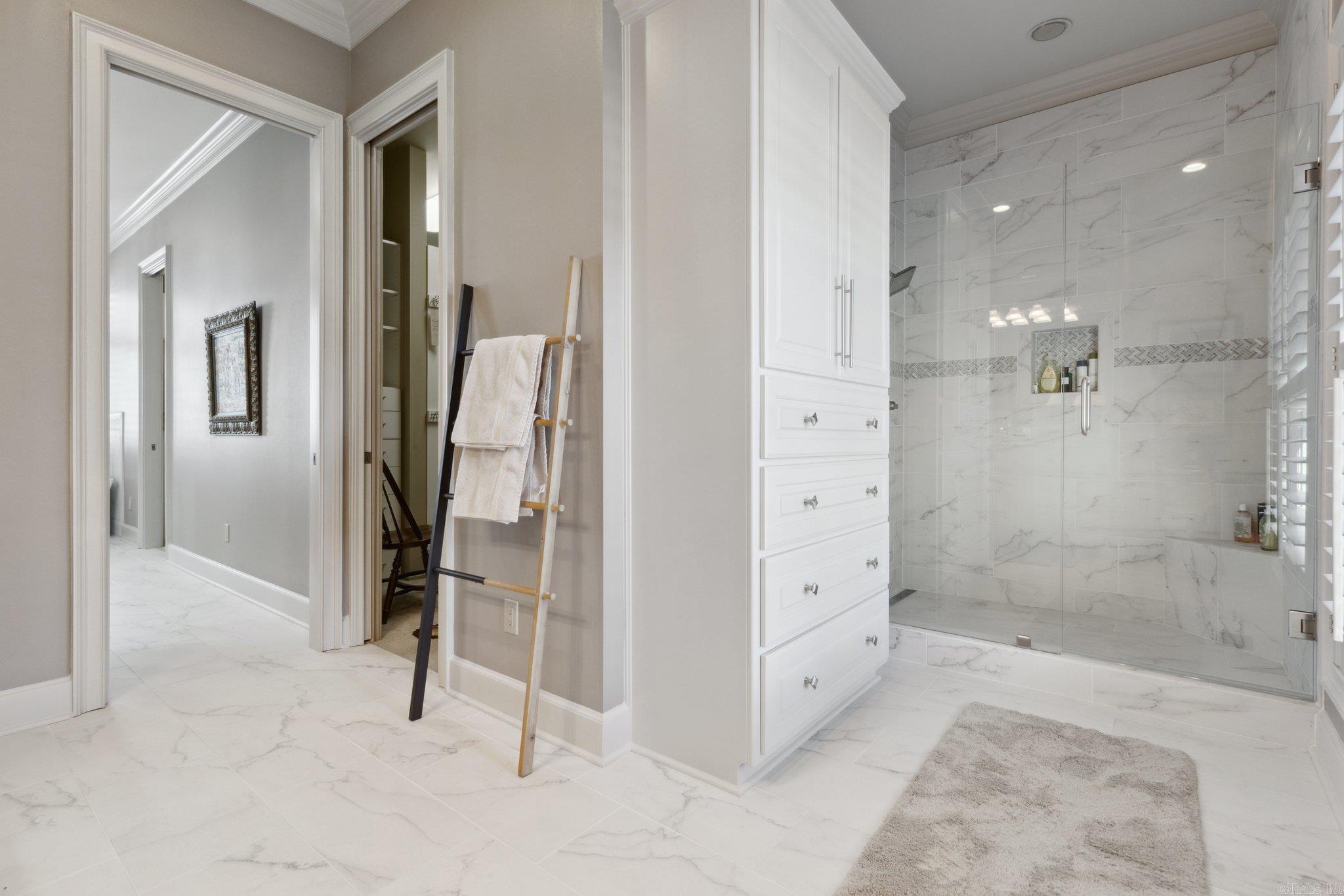 HURRICANE LAKE EST - Residential