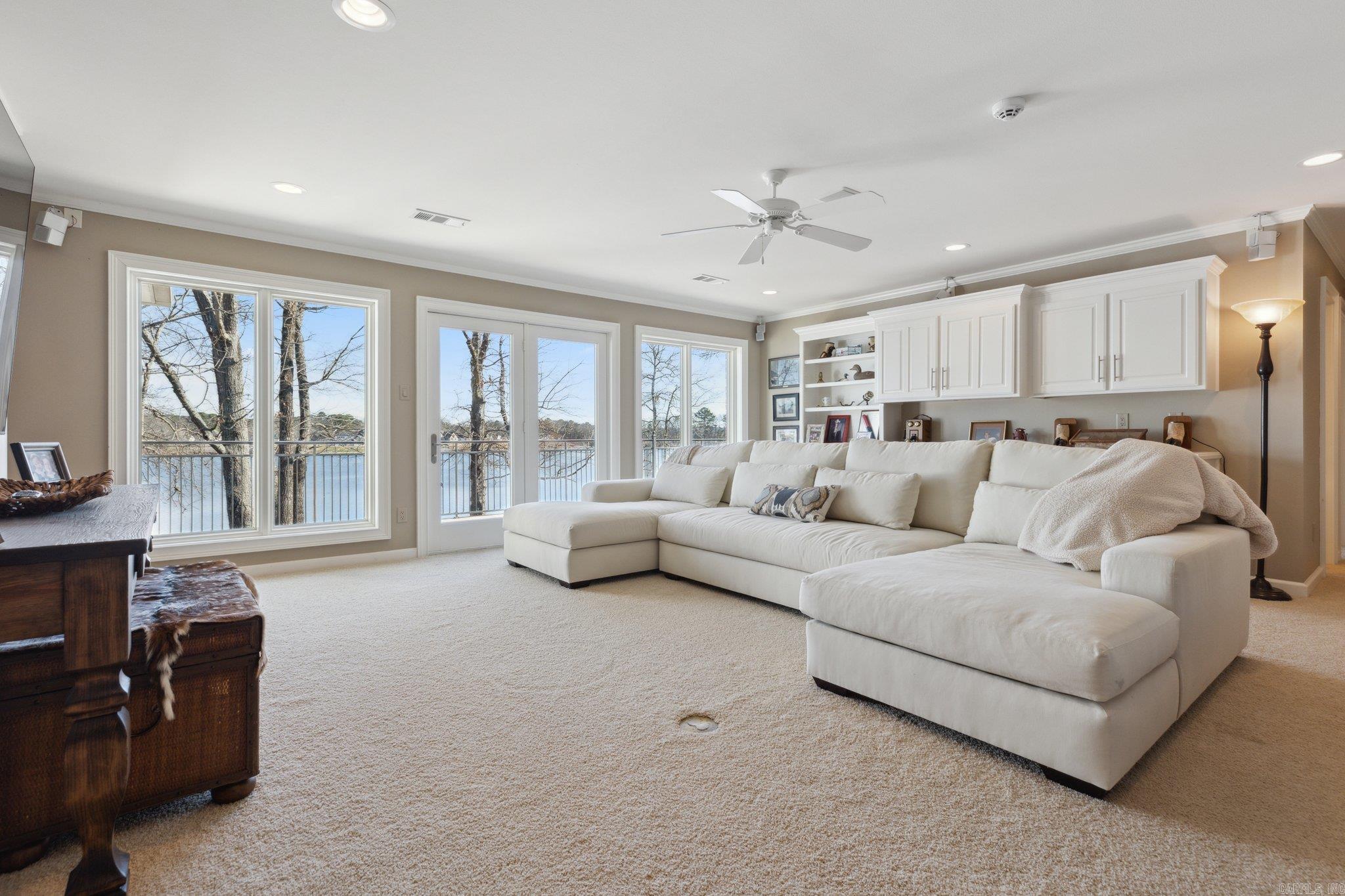 HURRICANE LAKE EST - Residential