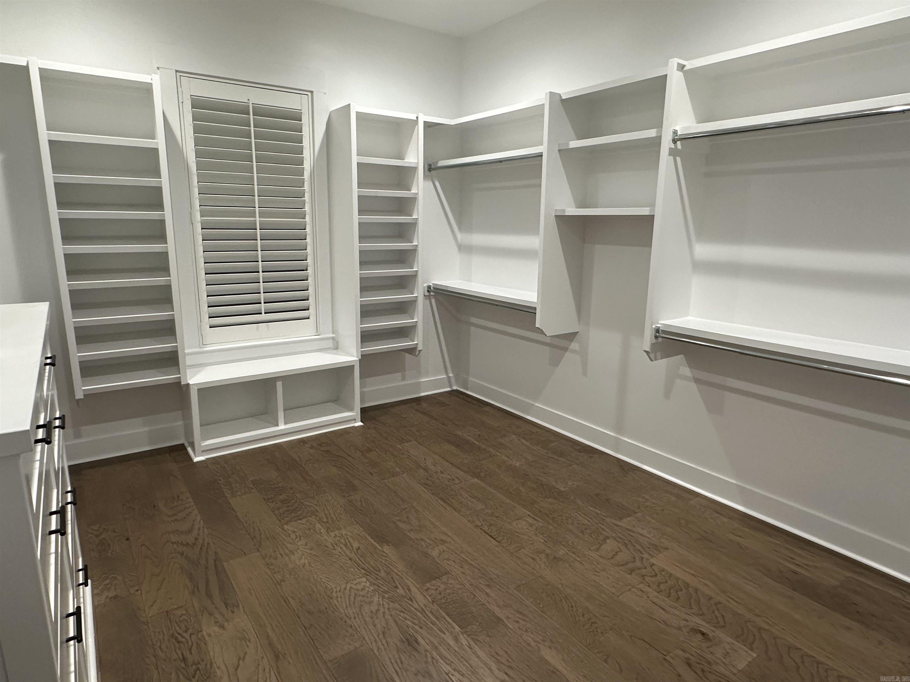 HURRICANE LAKE EST - Residential